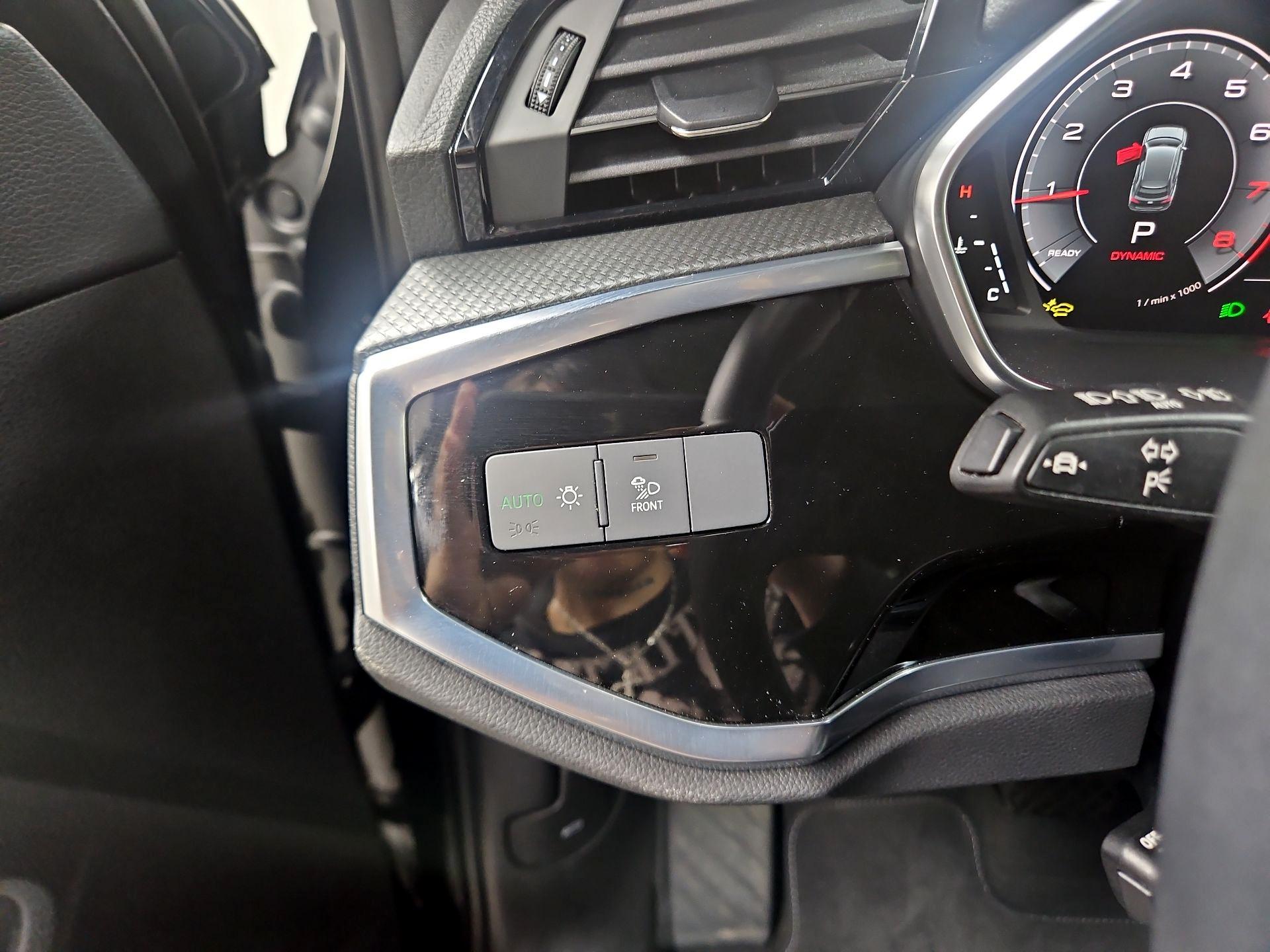 Thumbnail: 2024 Audi Q3 - 13