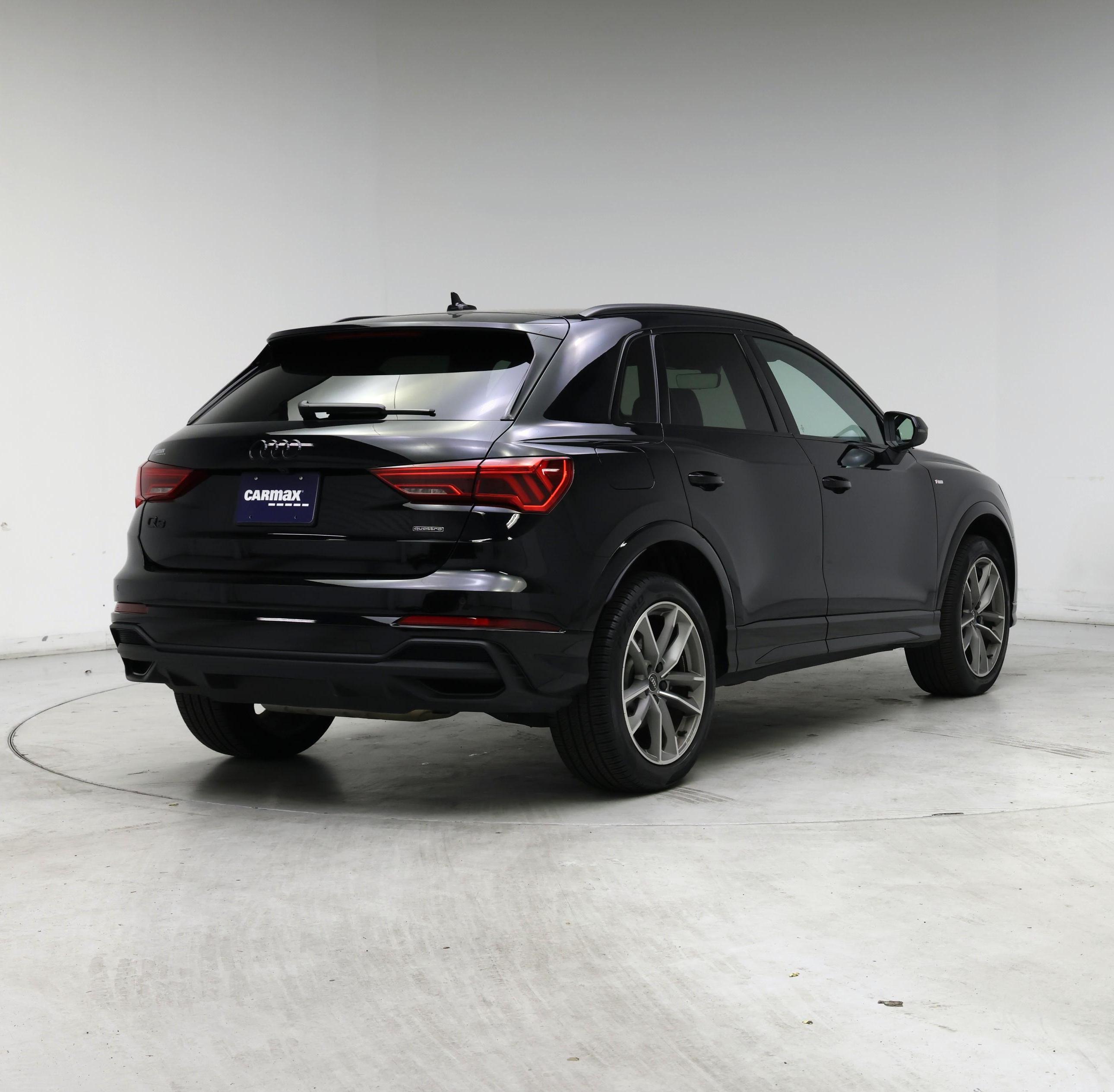 Thumbnail: 2024 Audi Q3 - 8
