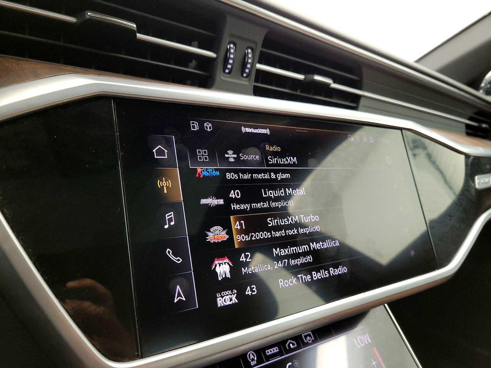 2023 Audi A6 Premium - Photo 17