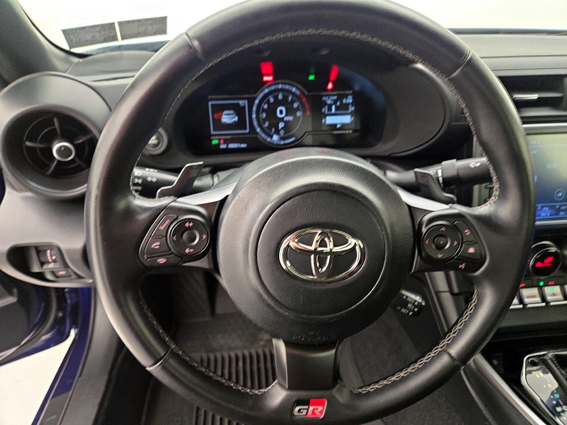 Thumbnail: 2023 Toyota GR86 - 10