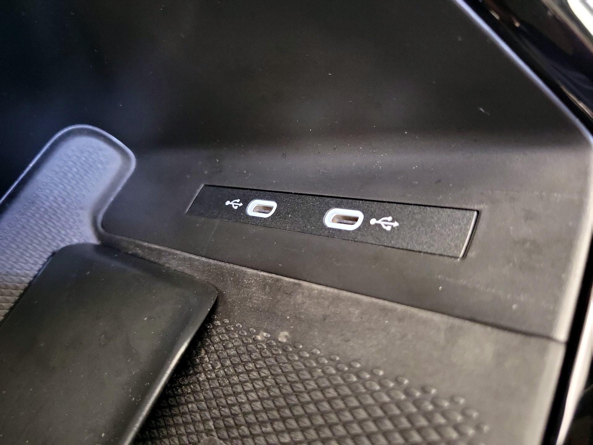 Thumbnail: 2023 Volkswagen ID.4 - 19