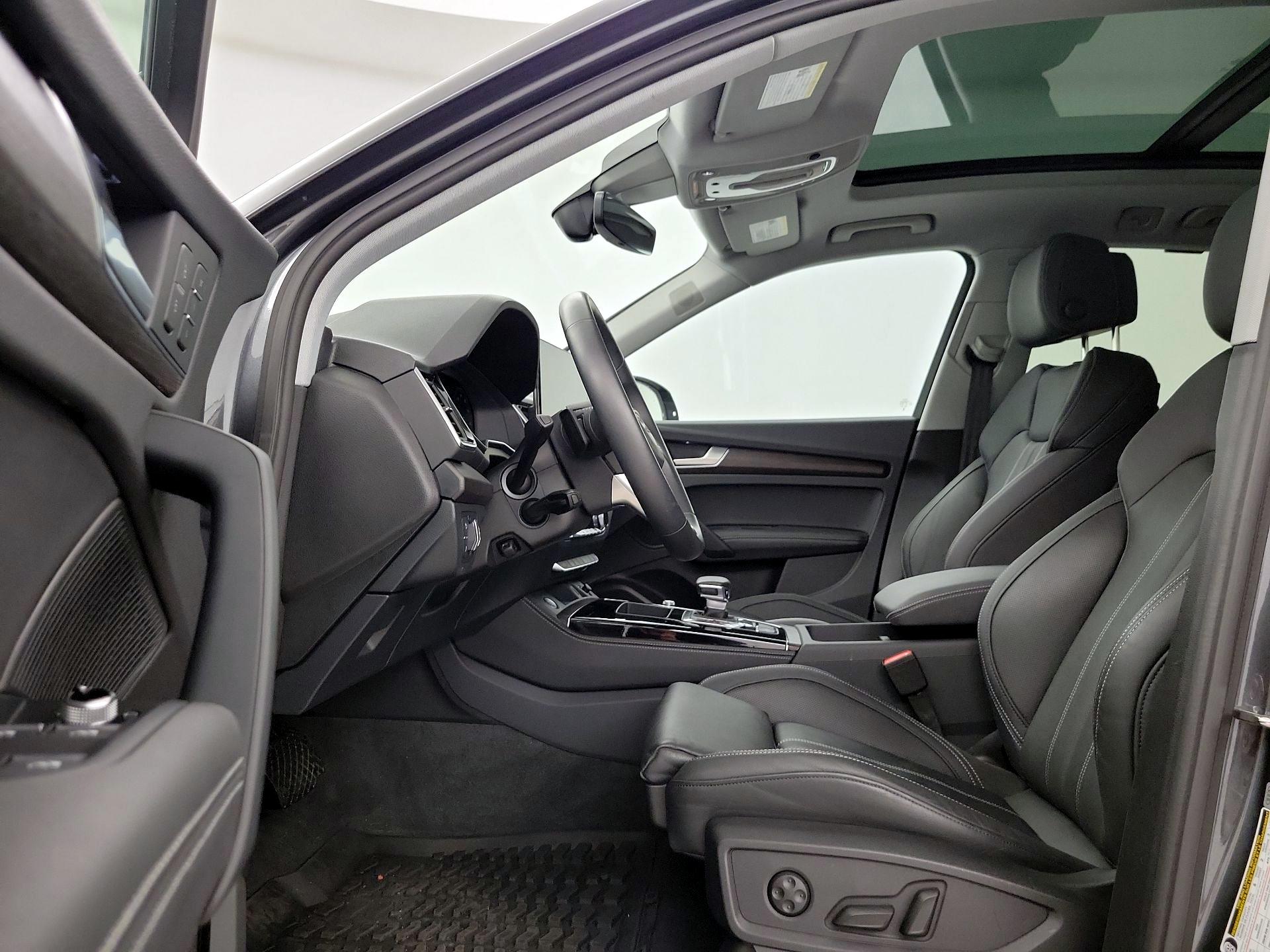 Thumbnail: 2024 Audi Q5 - 11