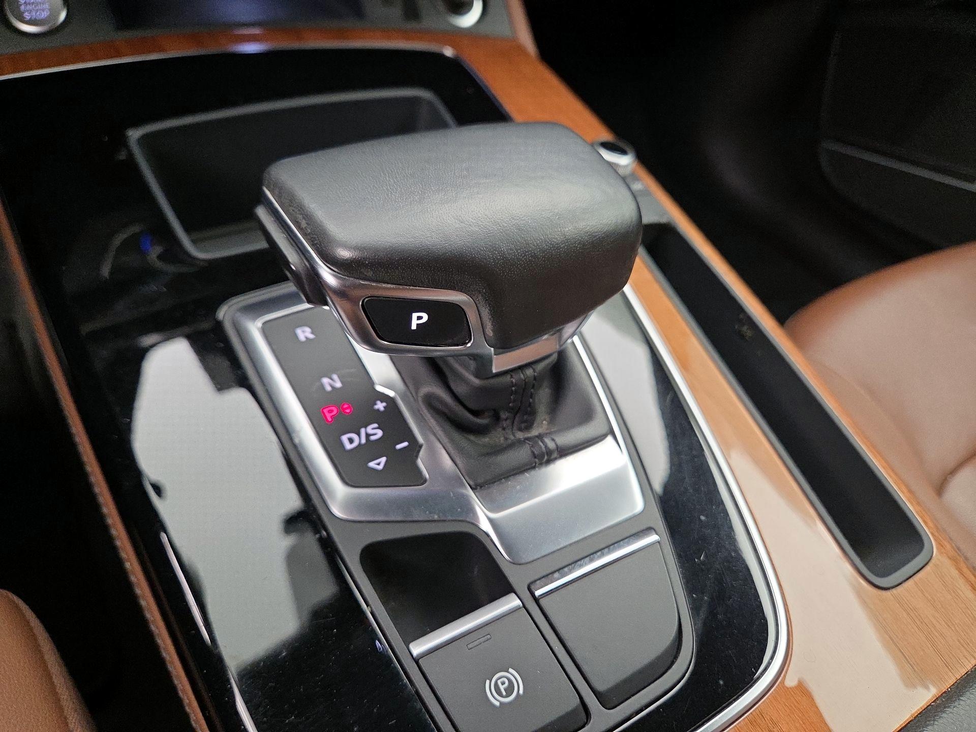 Thumbnail: 2022 Audi Q5 - 18