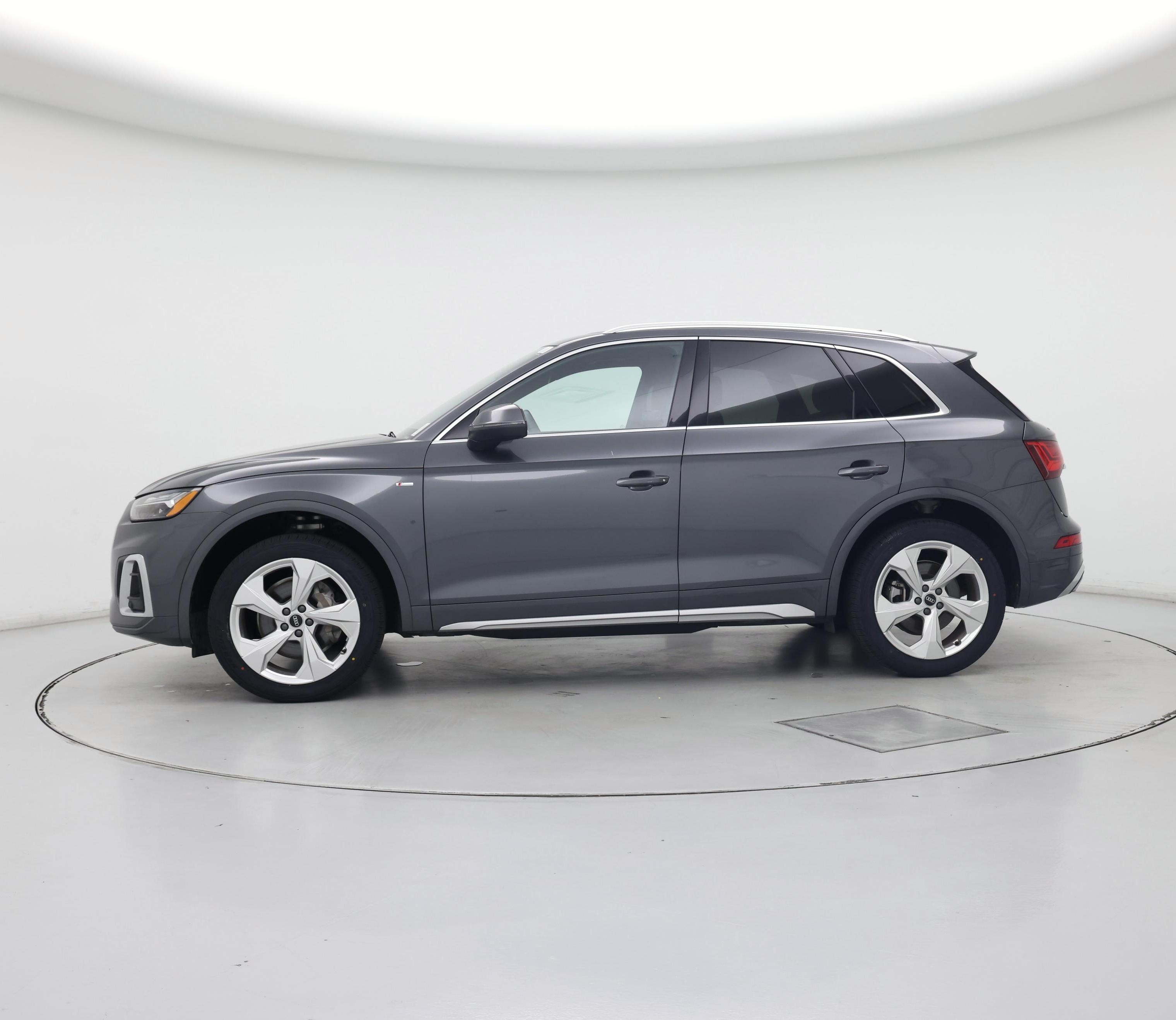 Thumbnail: 2022 Audi Q5 - 3