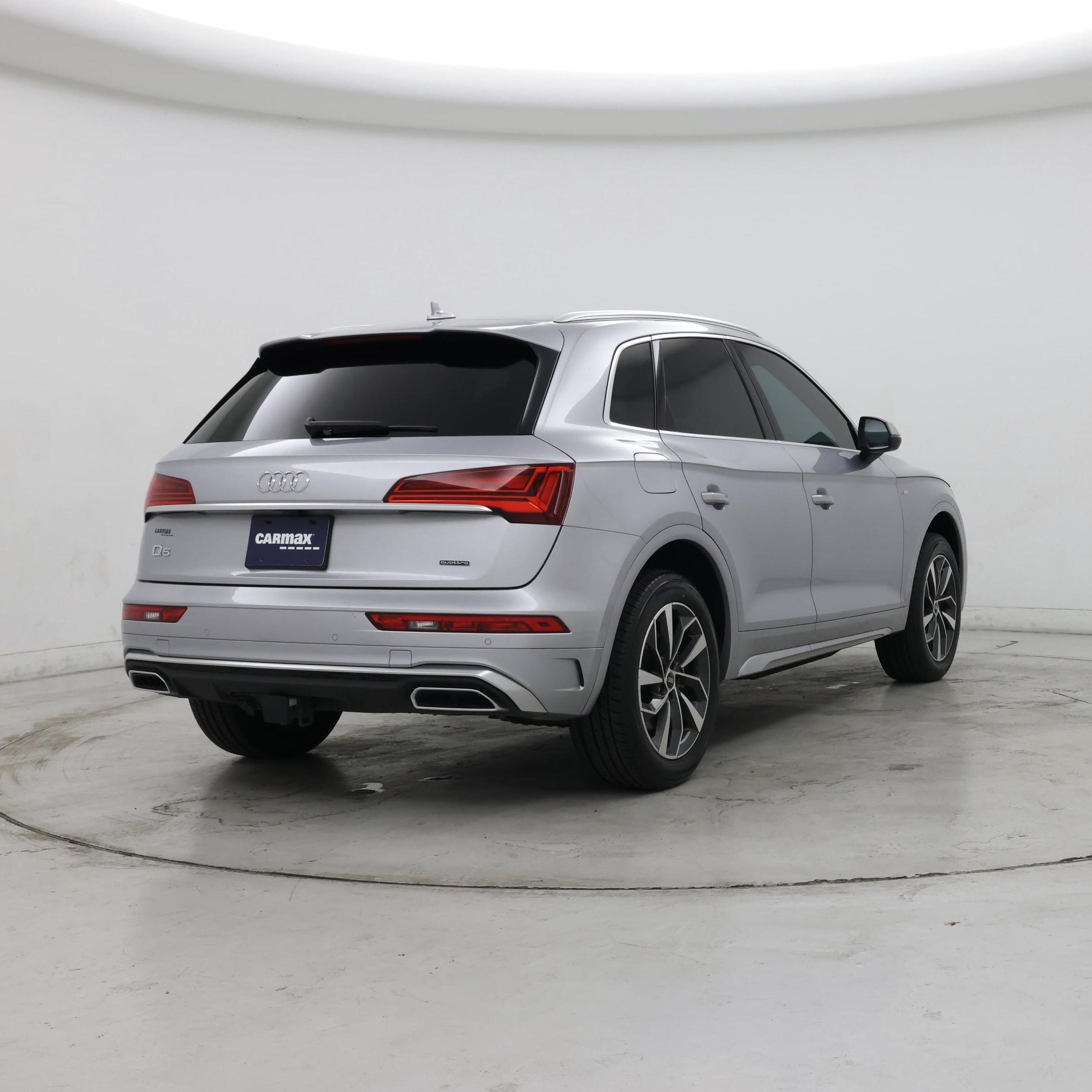 Thumbnail: 2023 Audi Q5 - 8