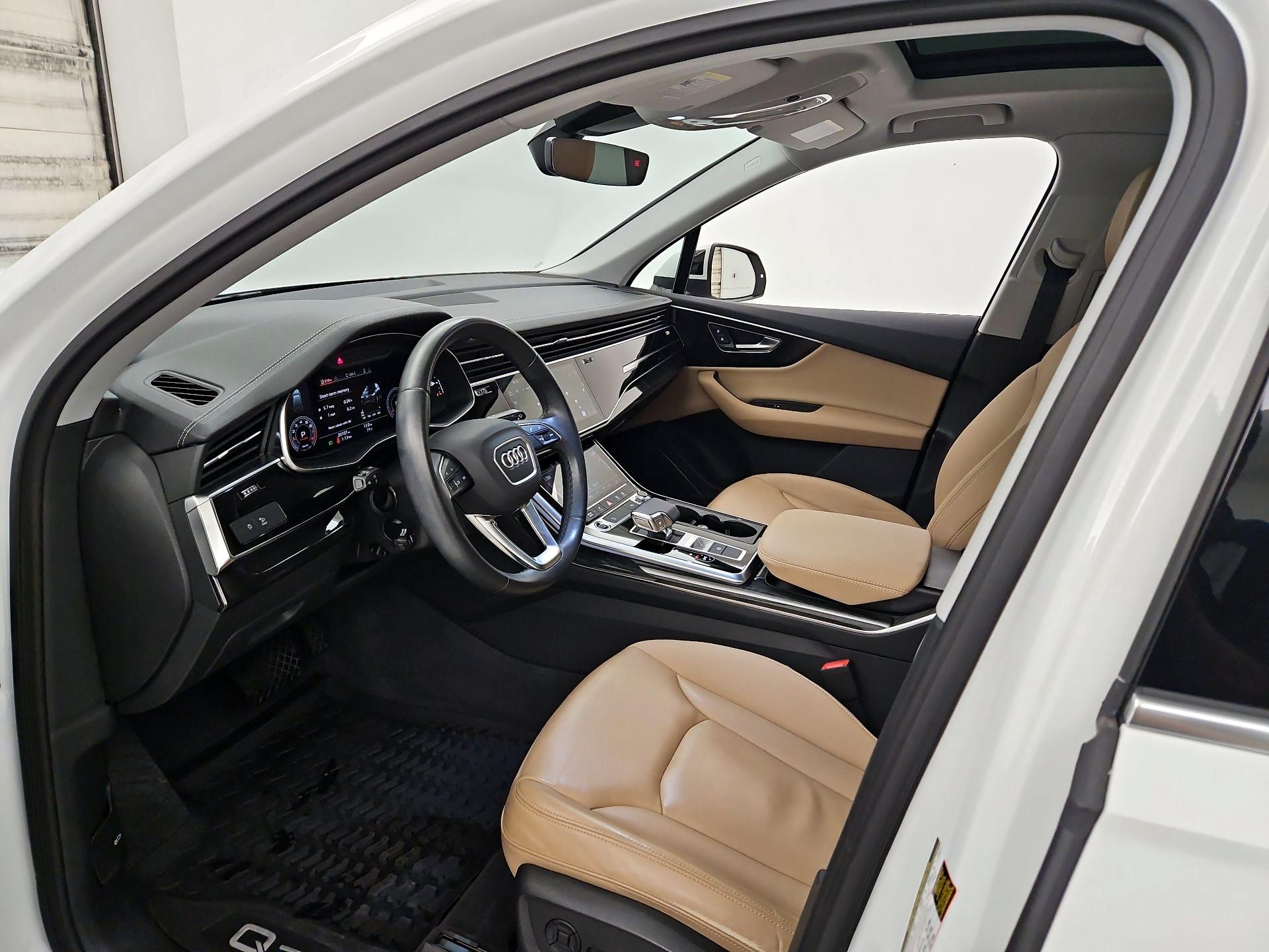 Thumbnail: 2023 Audi Q7 - 11