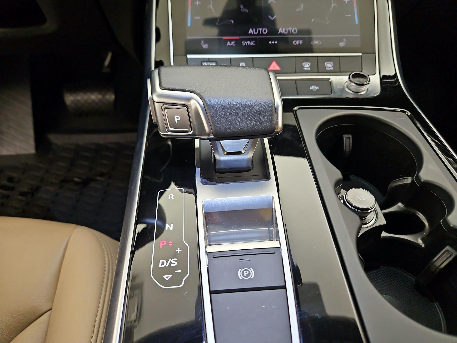 Thumbnail: 2023 Audi Q7 - 18