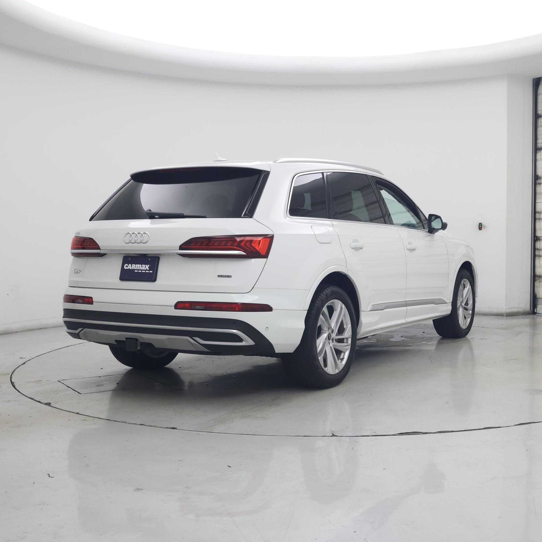 Thumbnail: 2023 Audi Q7 - 8