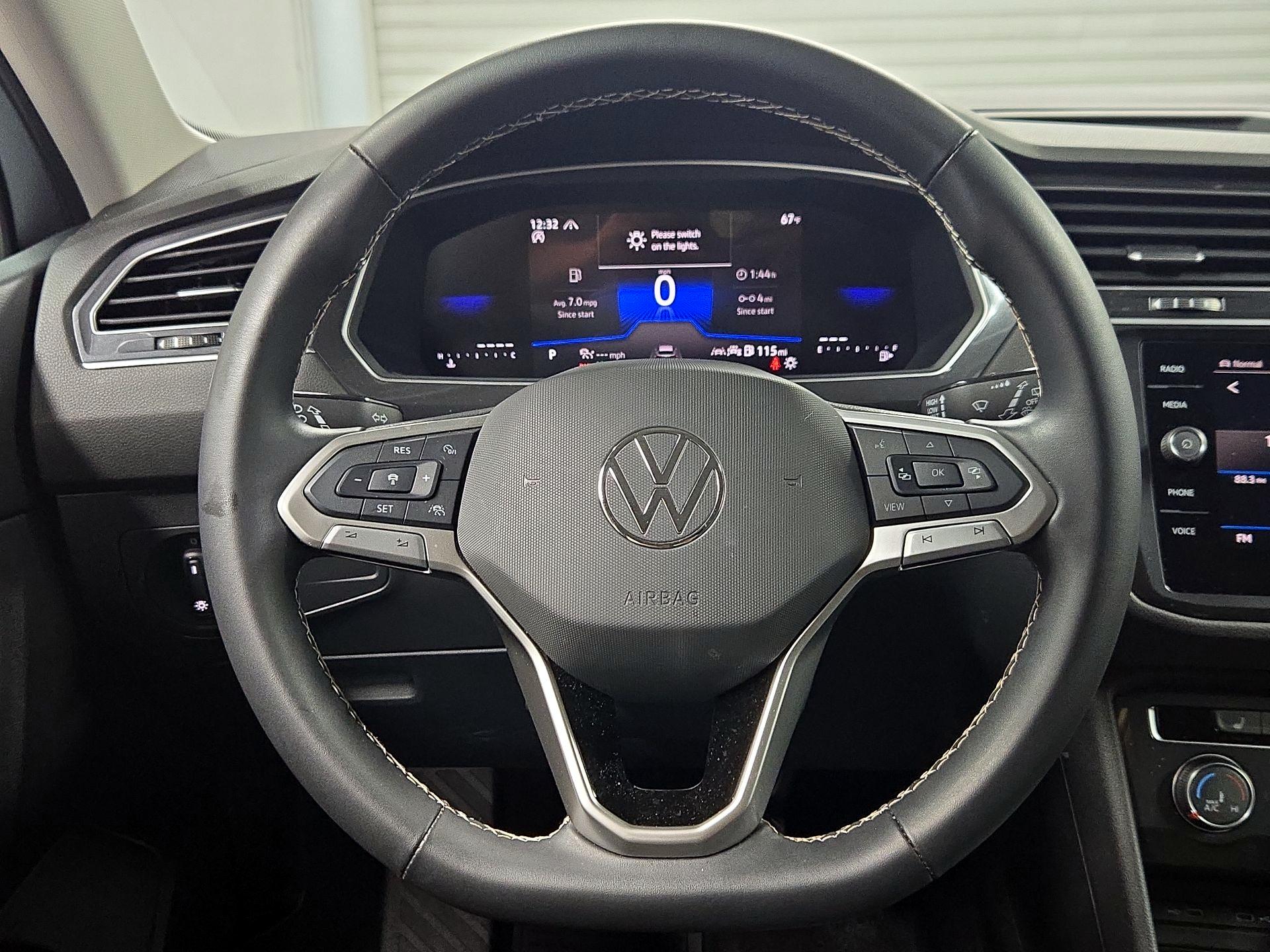 Thumbnail: 2024 Volkswagen Tiguan - 10