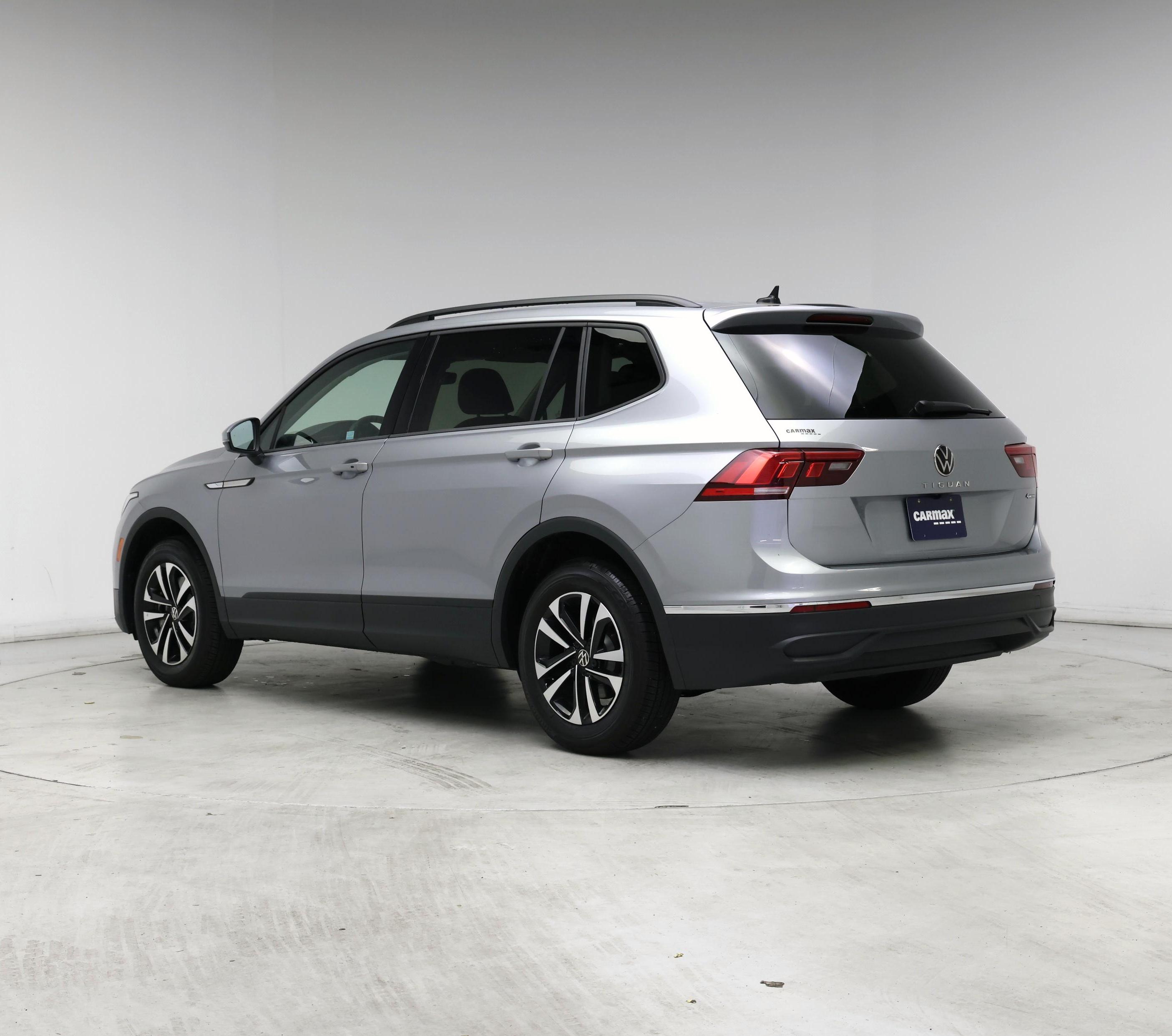 Thumbnail: 2024 Volkswagen Tiguan - 2