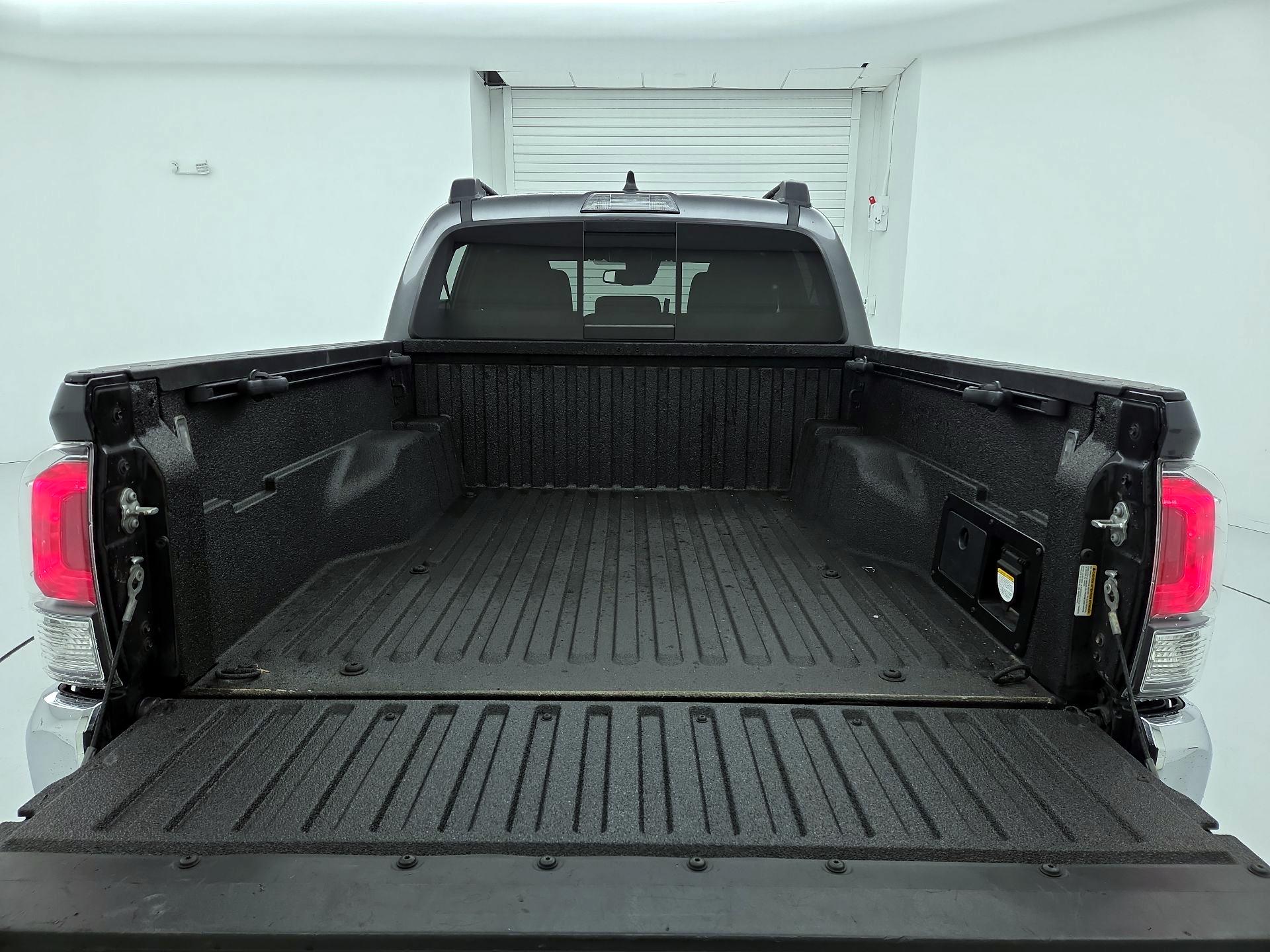 Thumbnail: 2023 Toyota Tacoma - 20