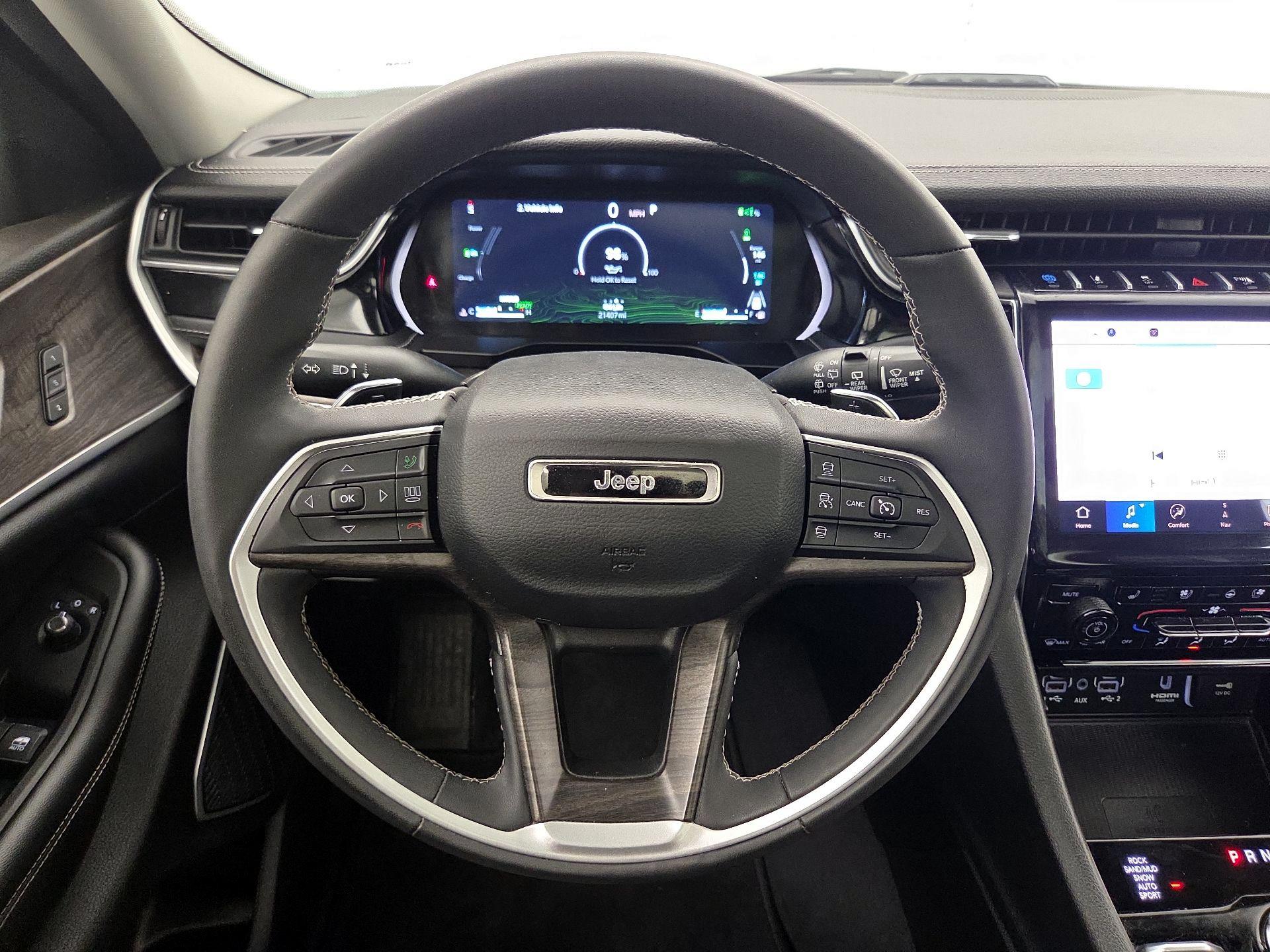 Thumbnail: 2023 Jeep Grand Cherokee - 10