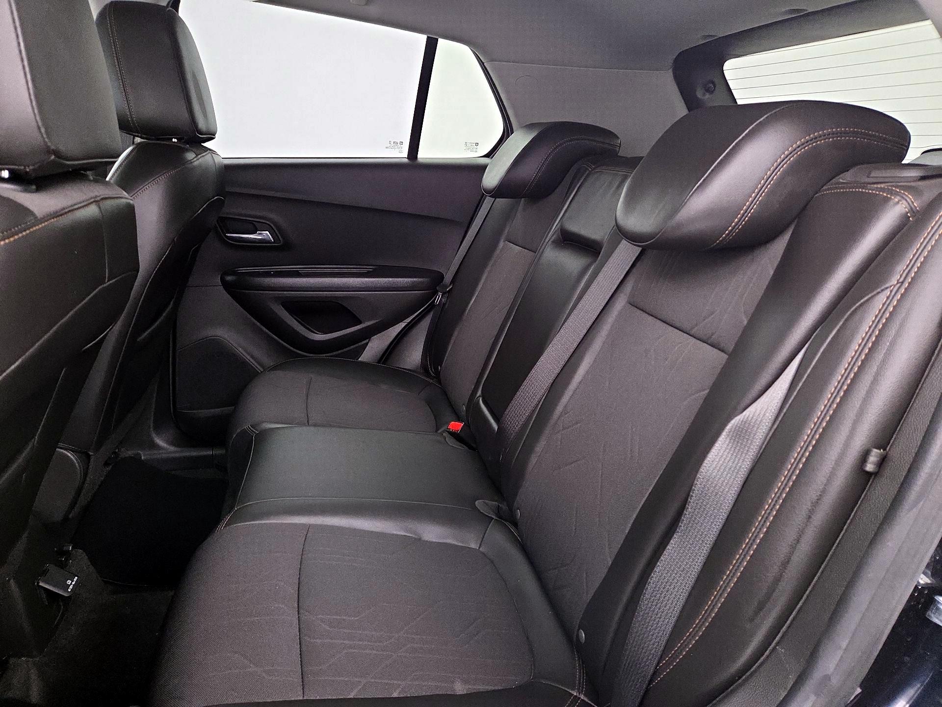 Thumbnail: 2022 Chevrolet Trax - 19