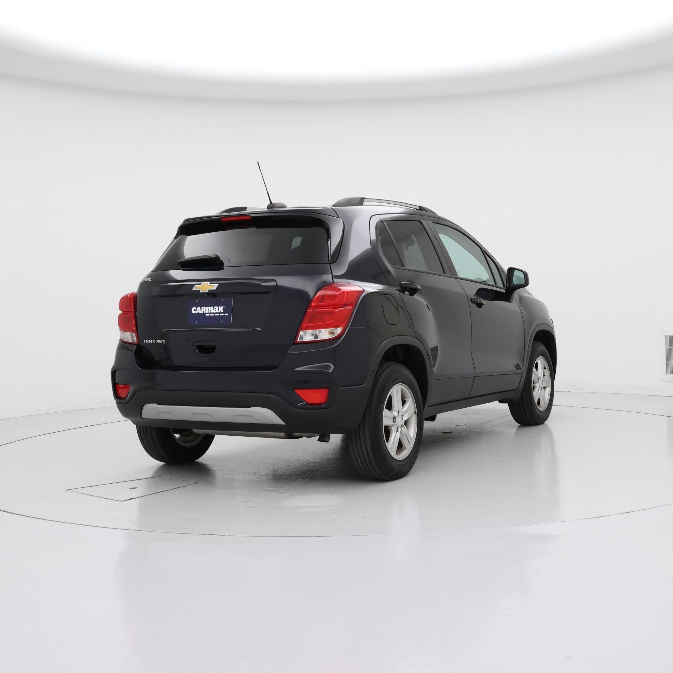 Thumbnail: 2022 Chevrolet Trax - 8