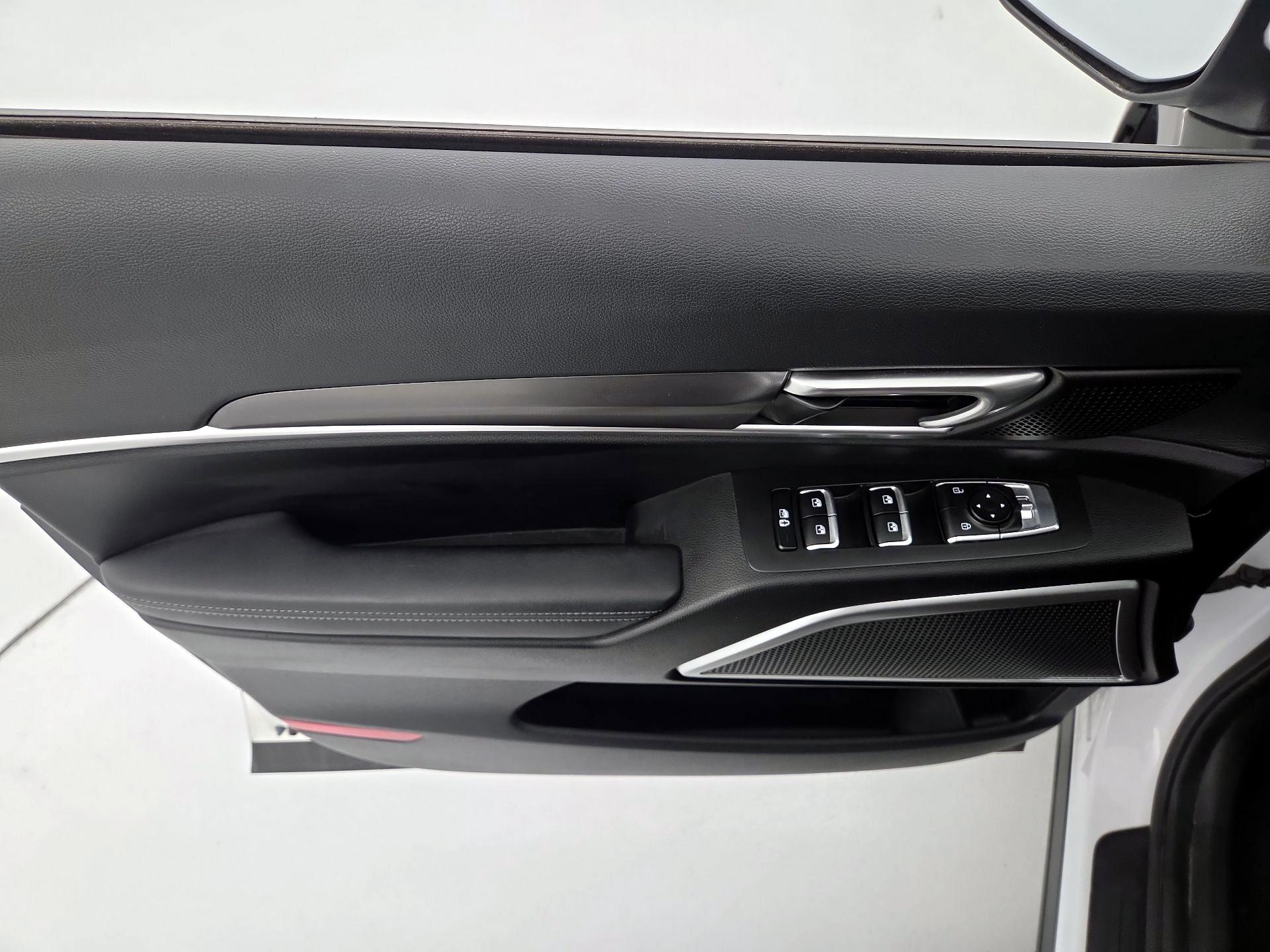 Thumbnail: 2023 Kia Telluride - 12