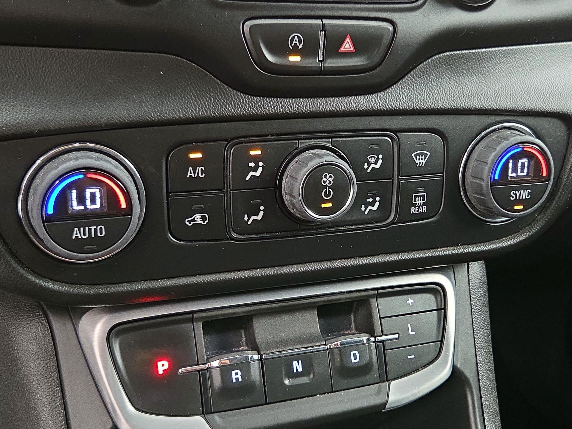 Thumbnail: 2022 GMC Terrain - 16