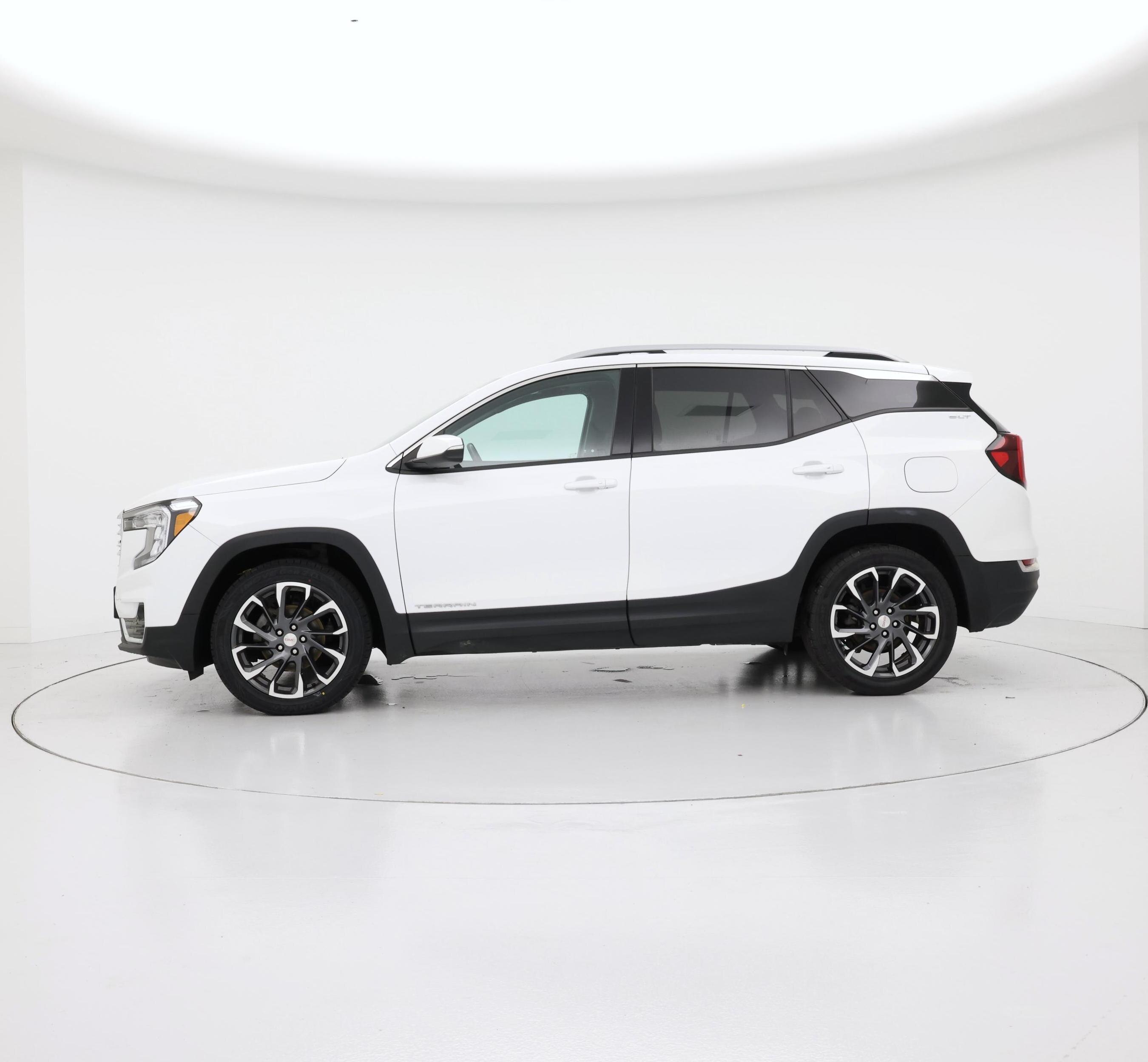 Thumbnail: 2022 GMC Terrain - 3