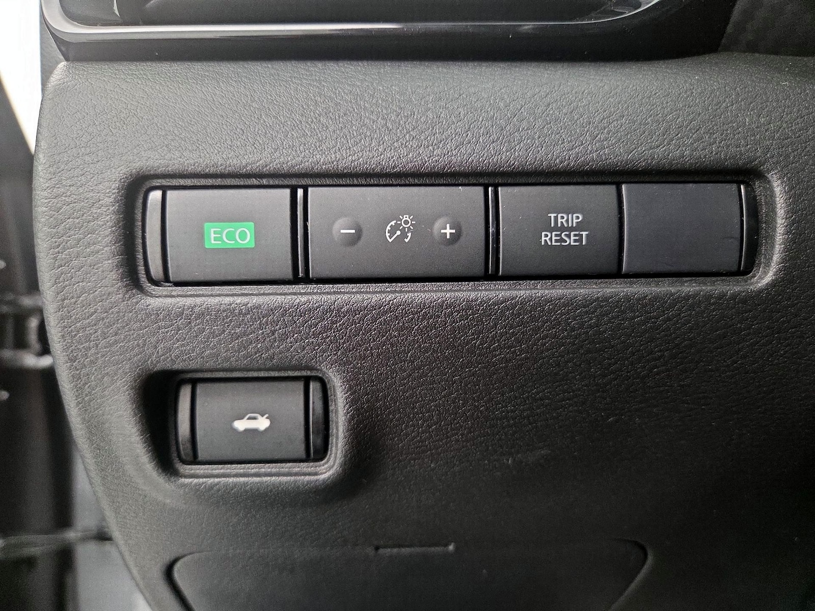 2023 Nissan Sentra SV - Photo 14