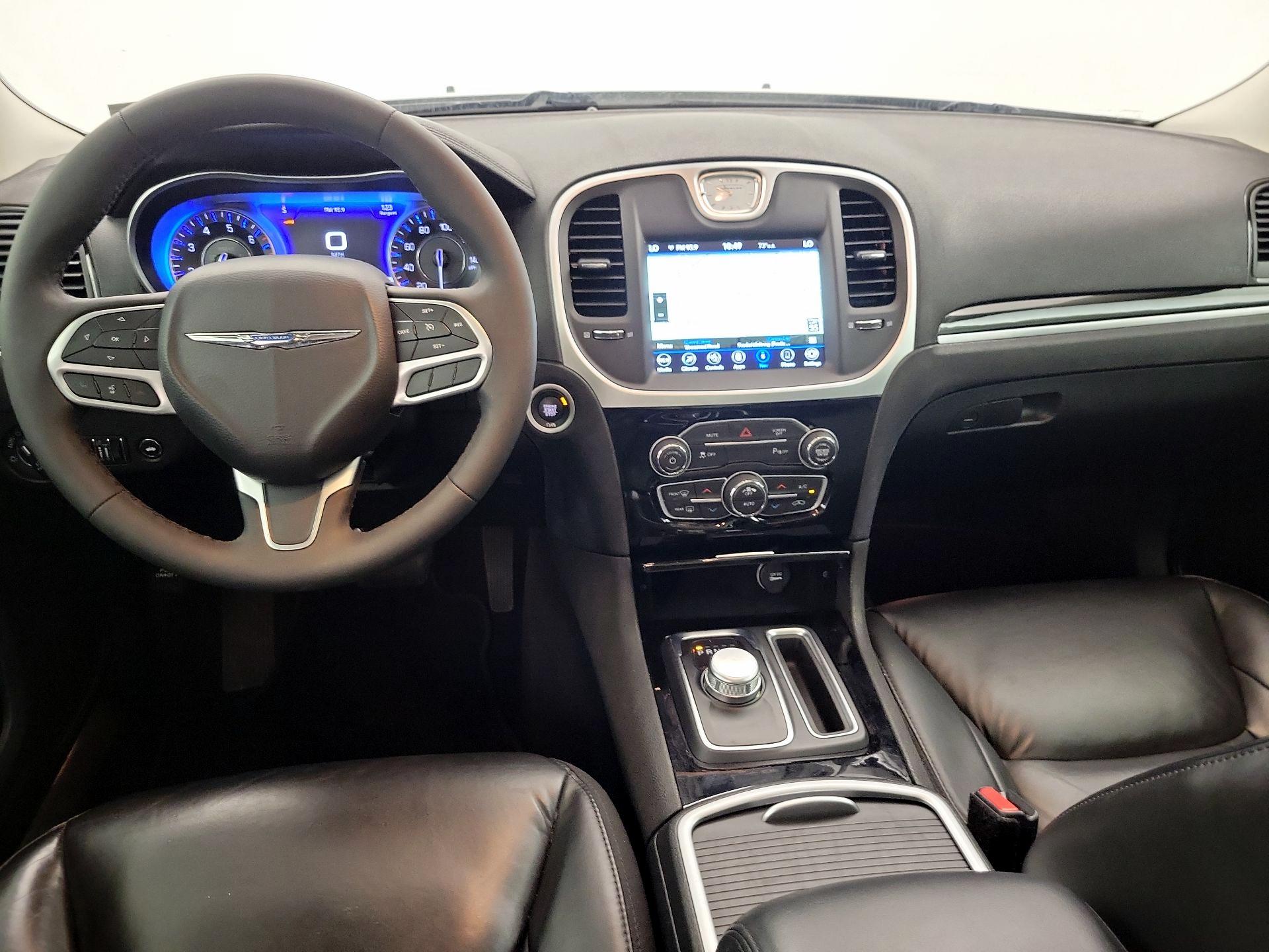 Thumbnail: 2023 Chrysler 300 - 9