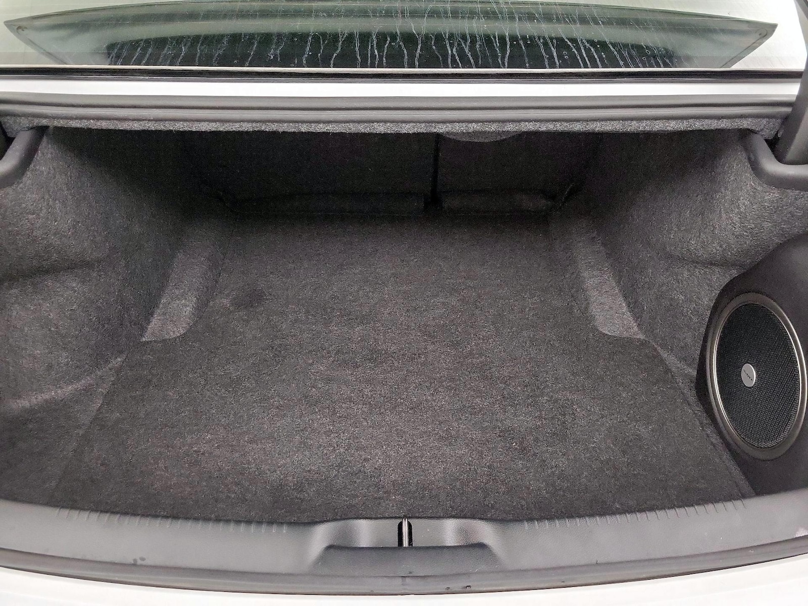 2023 Chrysler 300 Touring L - Photo 23