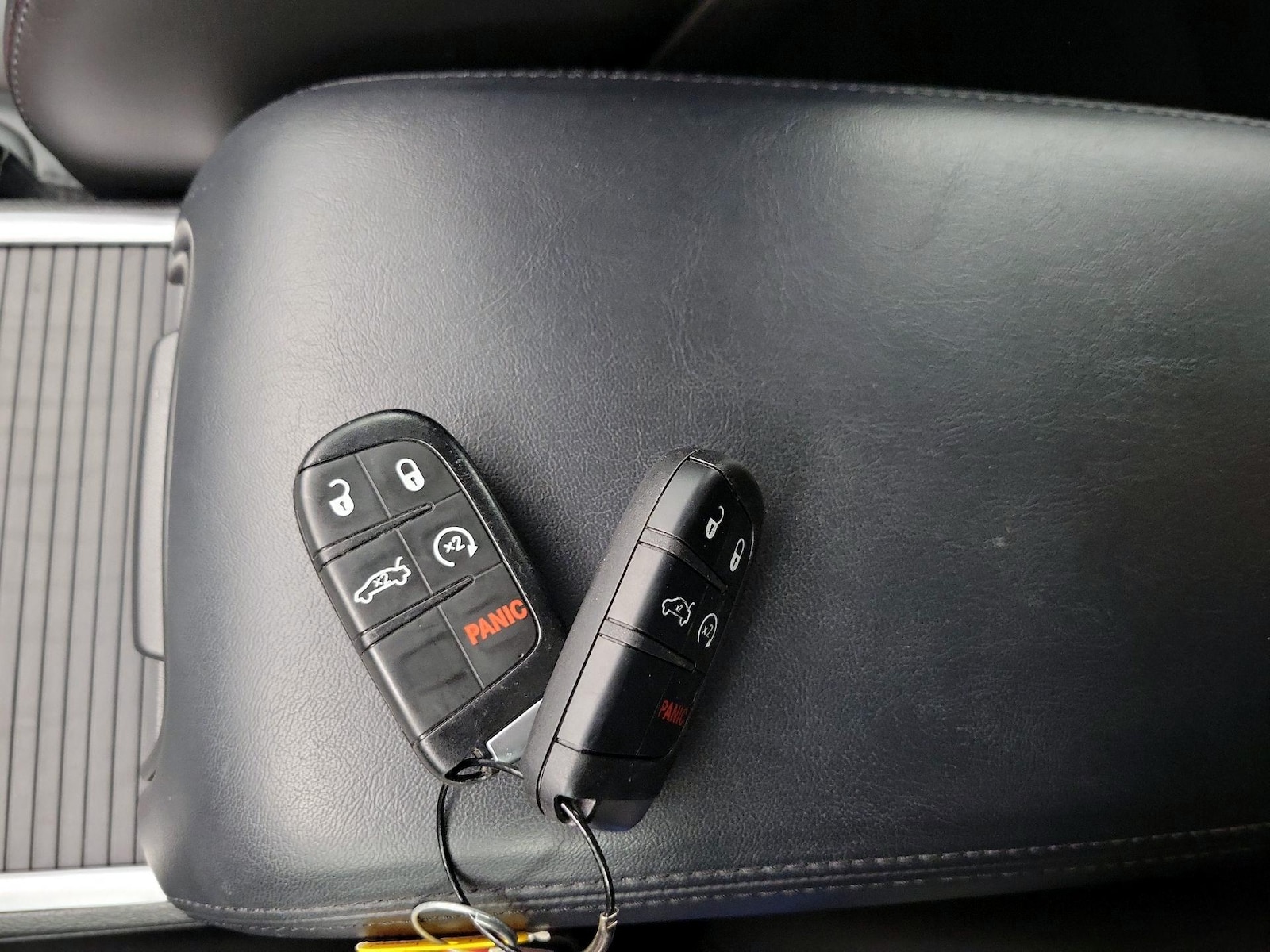 2023 Chrysler 300 Touring L - Photo 25