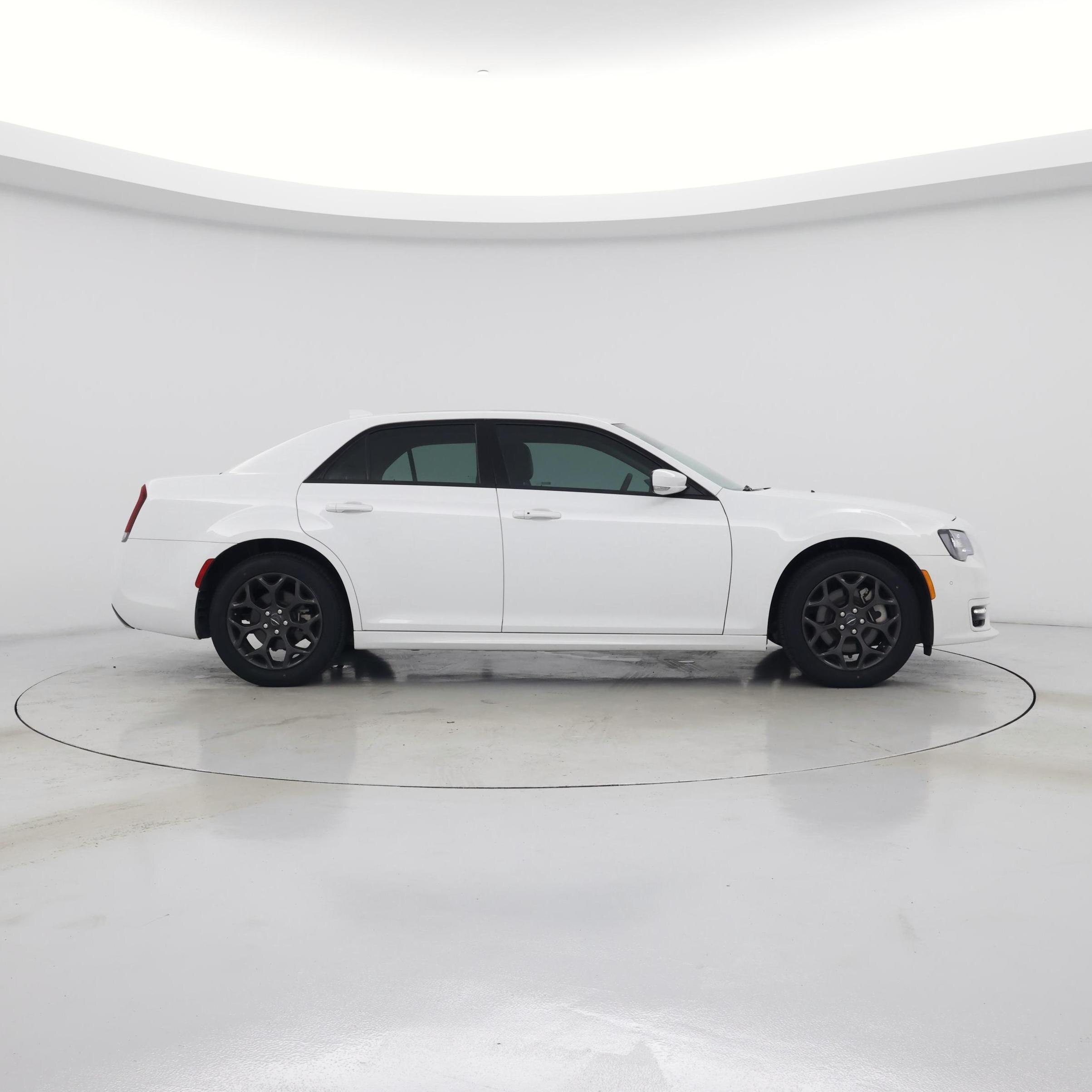 Thumbnail: 2023 Chrysler 300 - 7