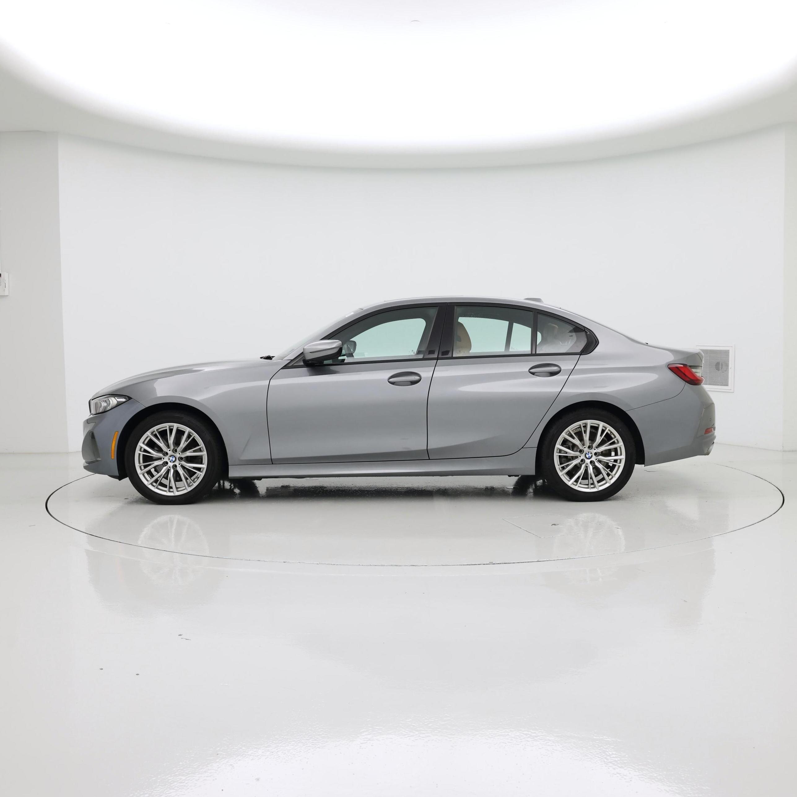 Thumbnail: 2023 BMW 3 Series - 3