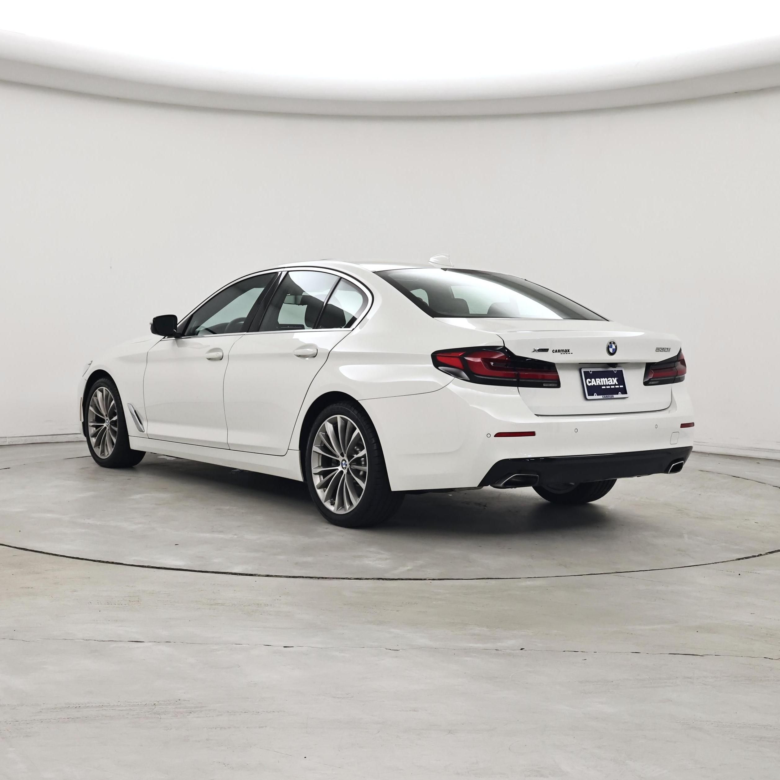 Thumbnail: 2021 BMW 5 Series - 2