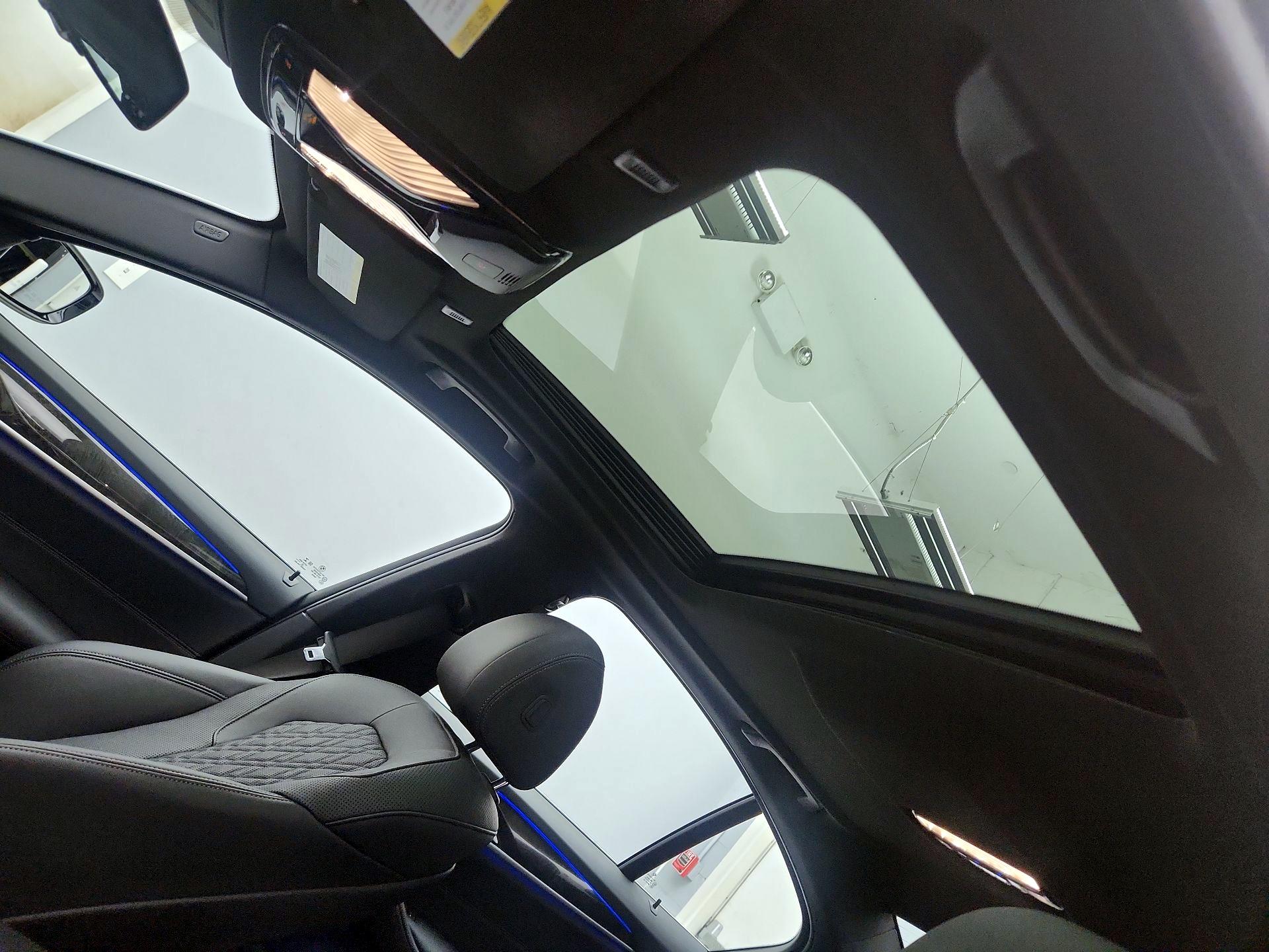 Thumbnail: 2021 BMW 5 Series - 20