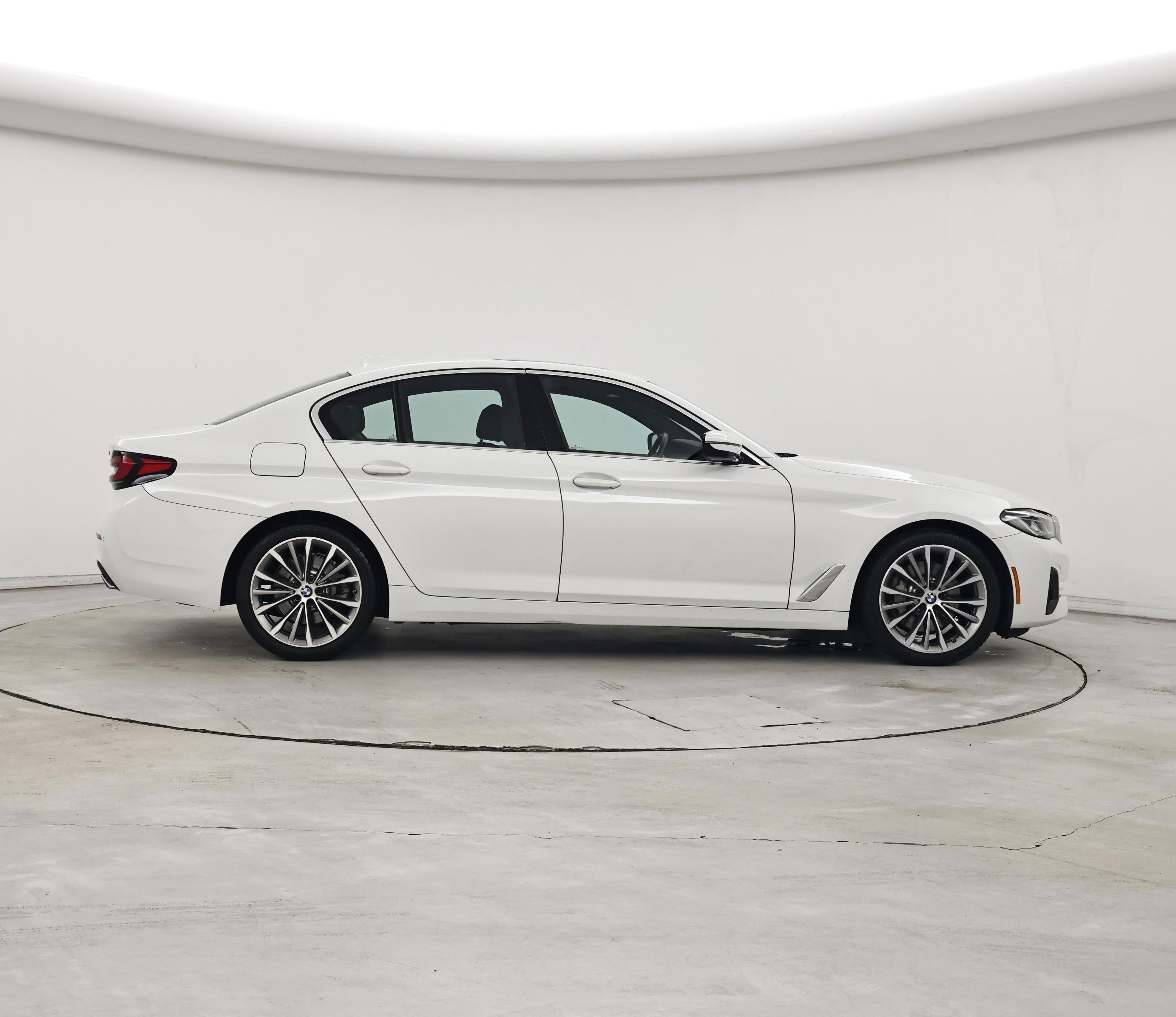 Thumbnail: 2021 BMW 5 Series - 7