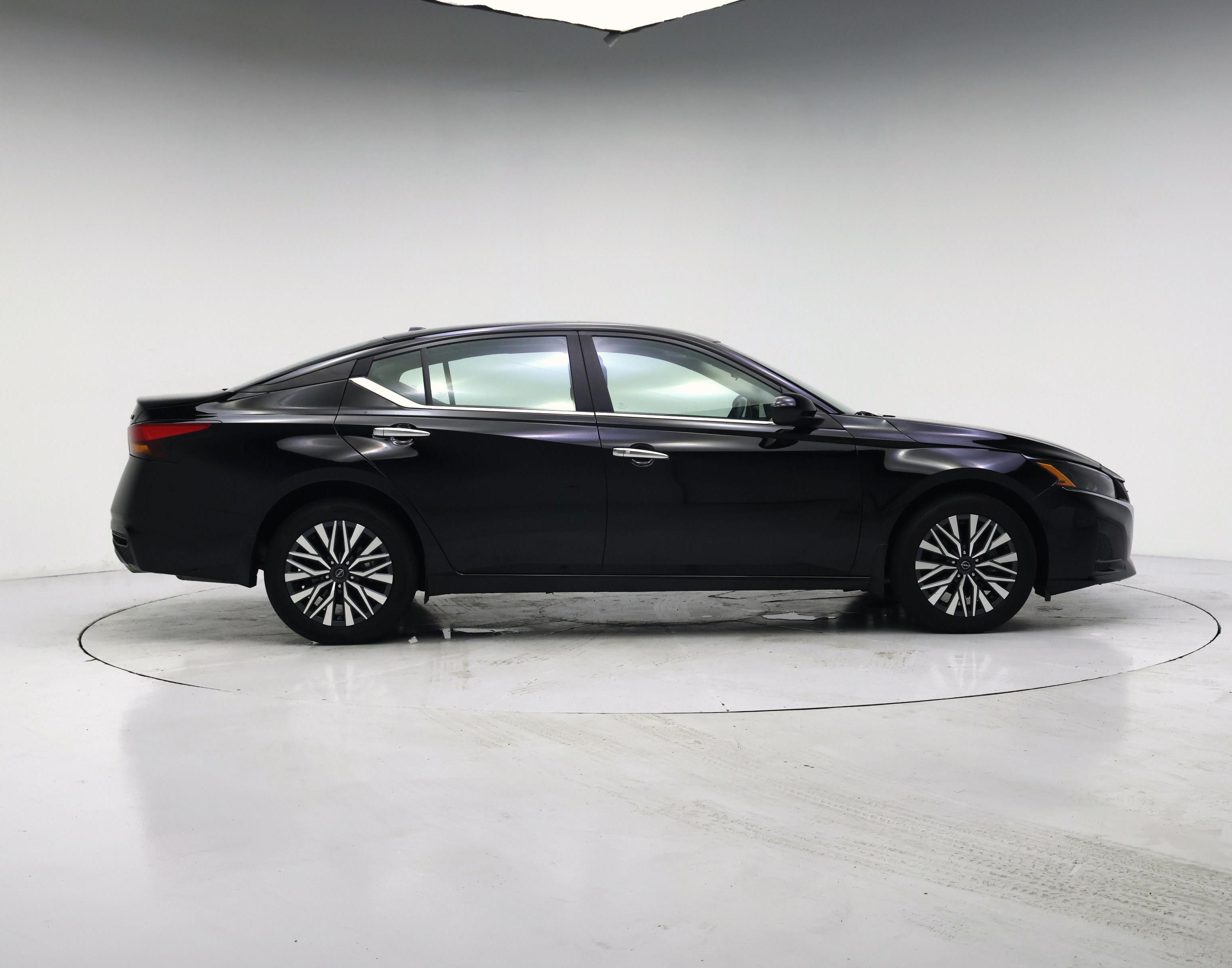 Thumbnail: 2024 Nissan Altima - 7