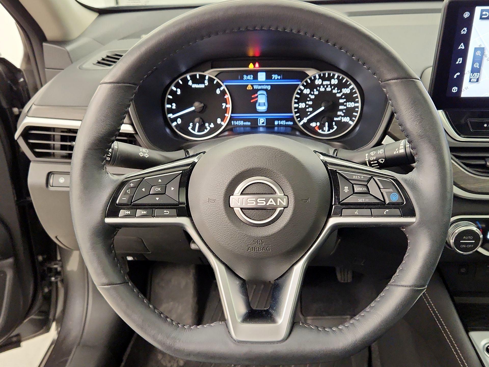 Thumbnail: 2023 Nissan Altima - 10