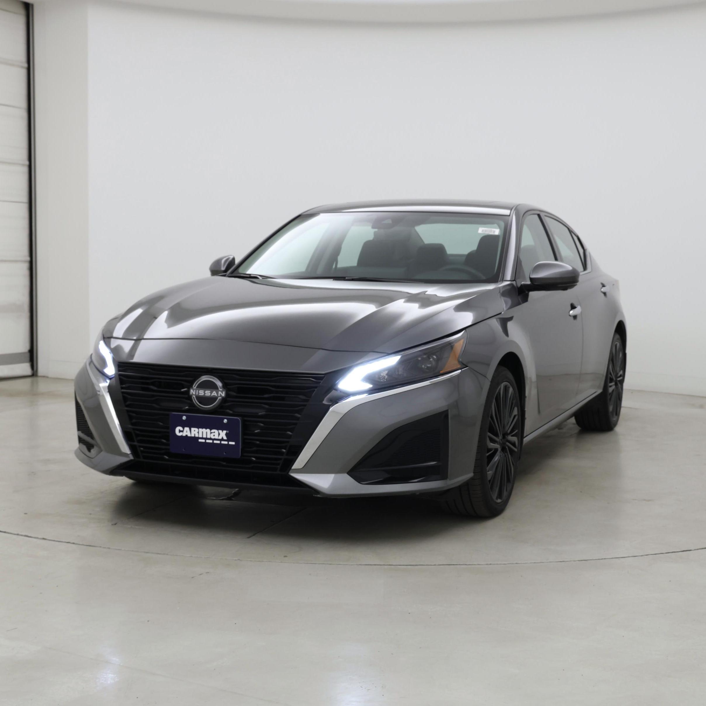 Thumbnail: 2023 Nissan Altima - 4