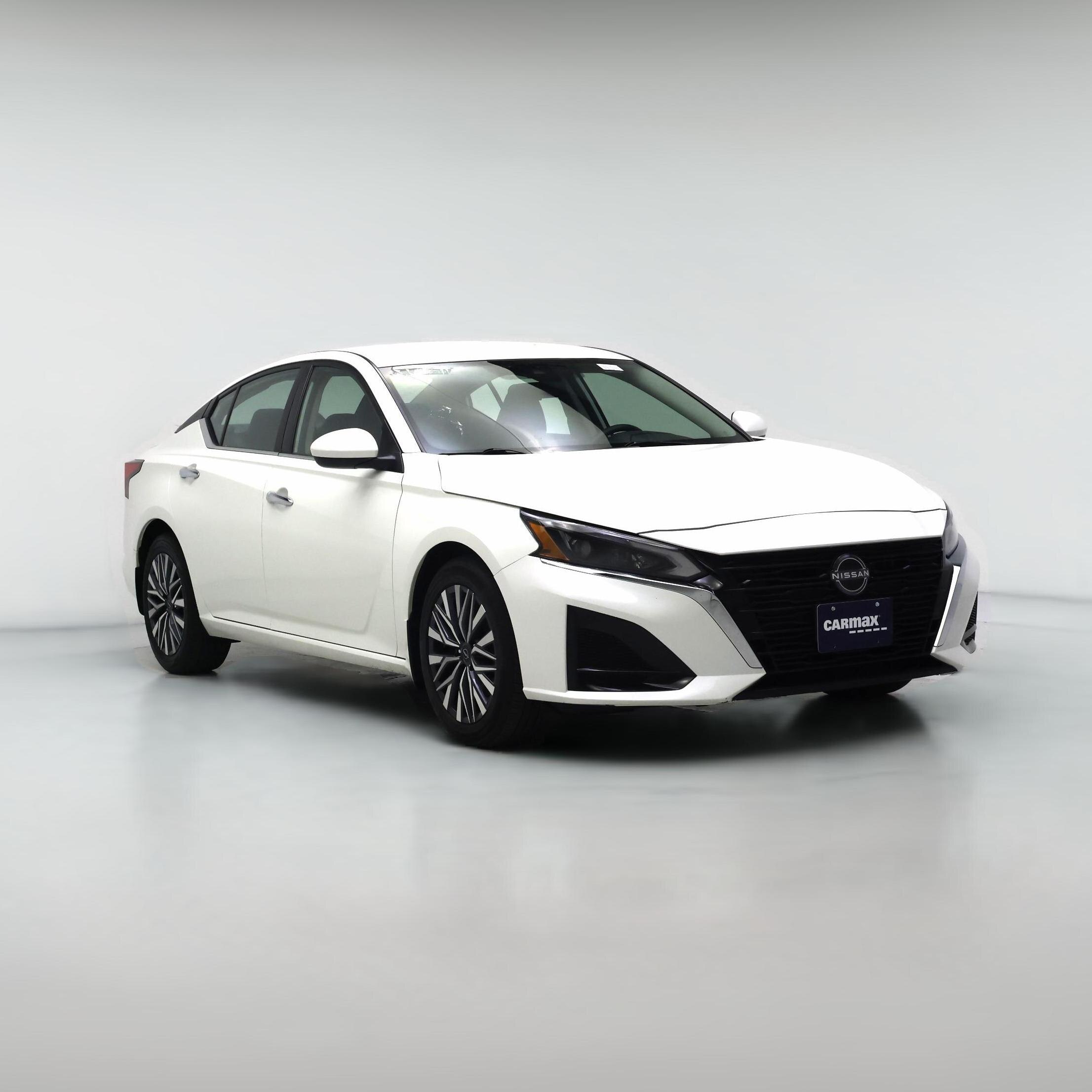 Thumbnail: 2023 Nissan Altima - 1