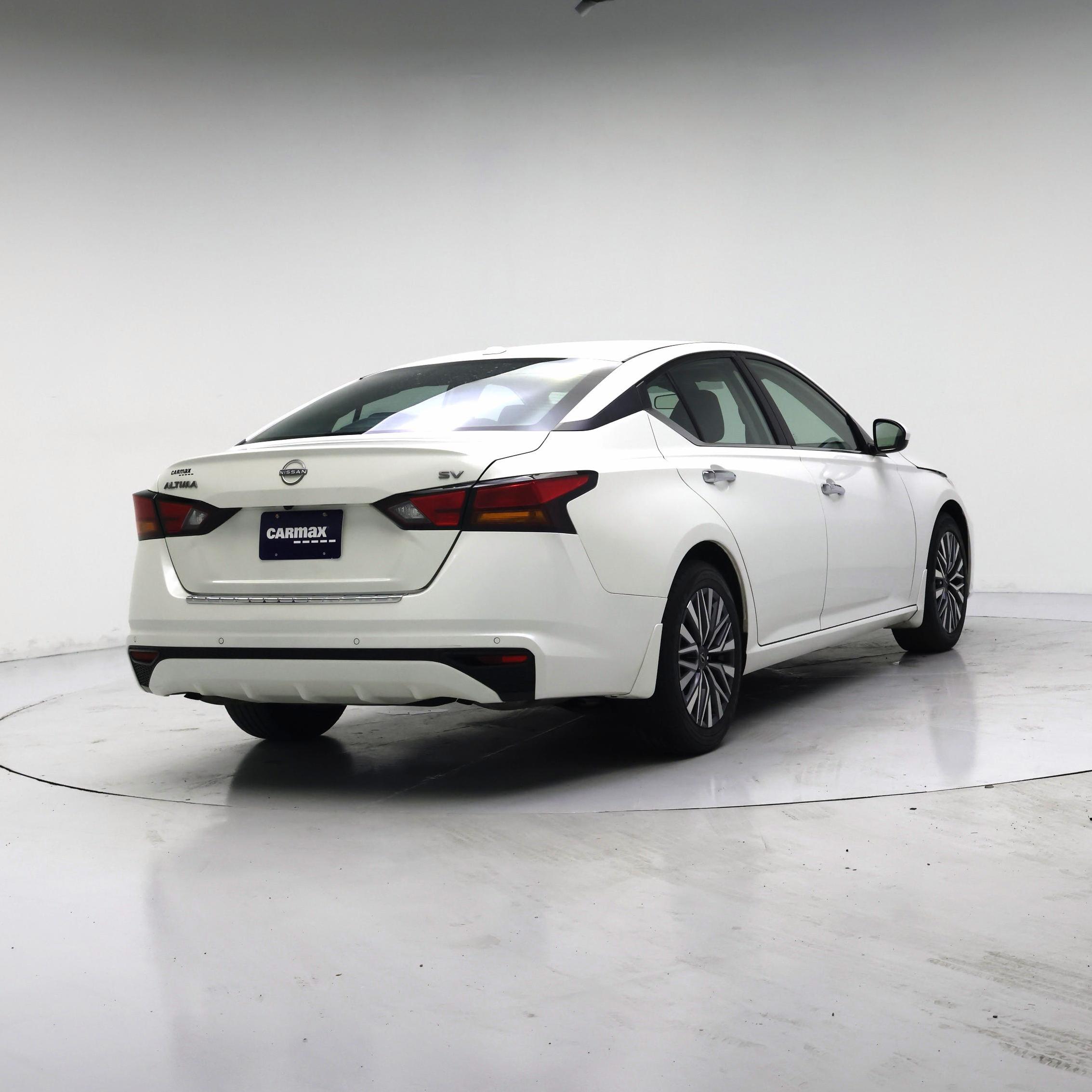 Thumbnail: 2023 Nissan Altima - 8