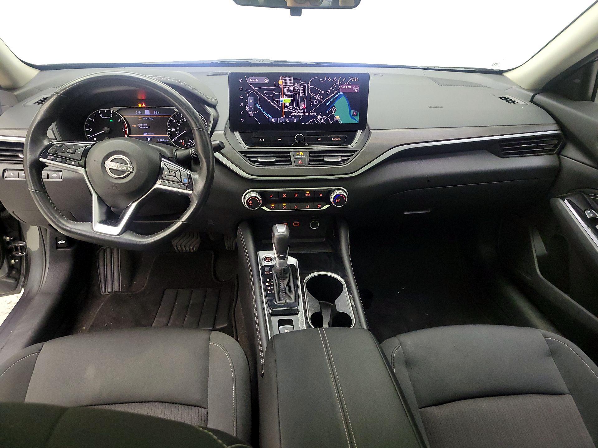 Thumbnail: 2023 Nissan Altima - 9