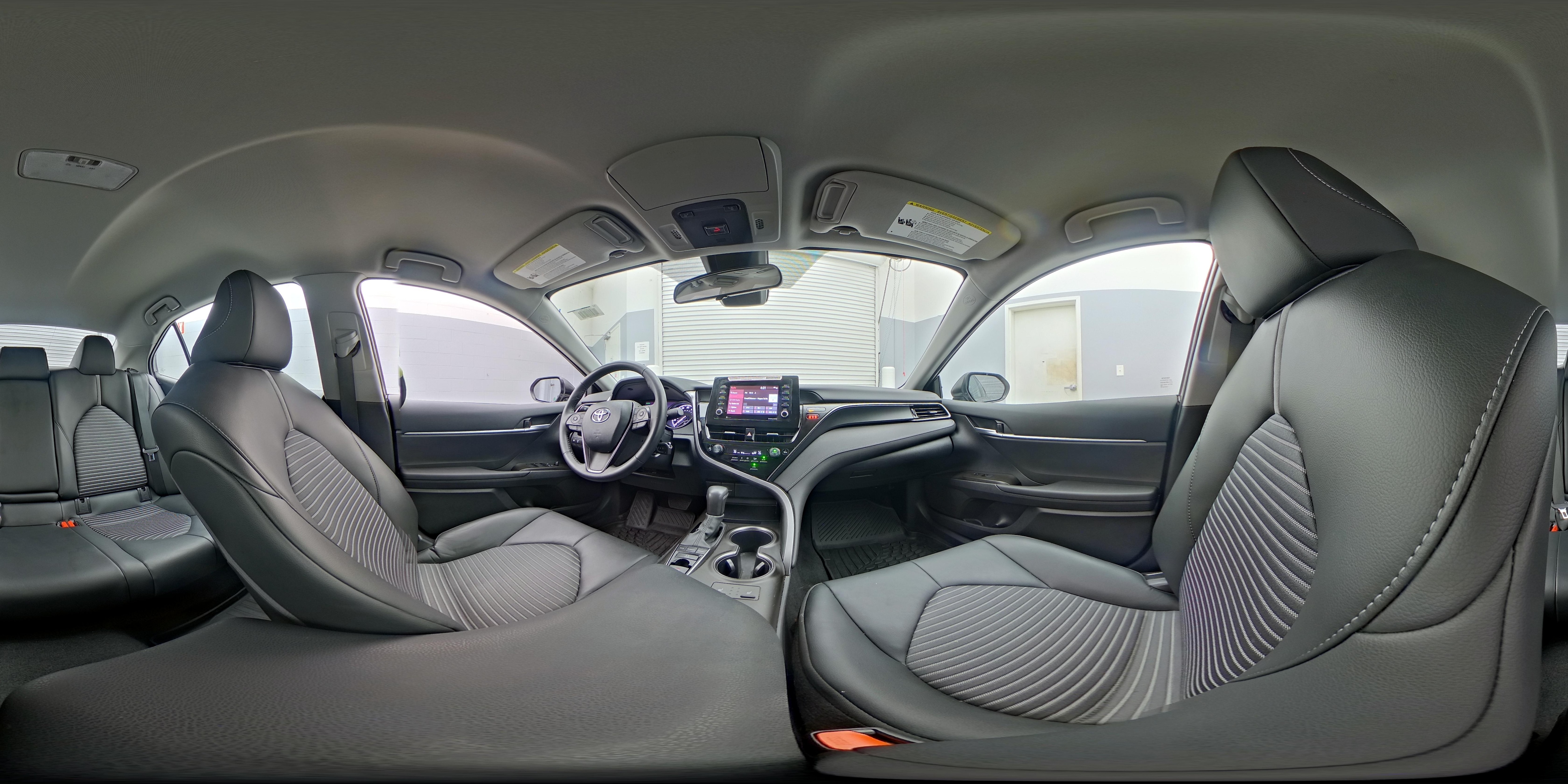 2024 Toyota Camry SE - Photo 24