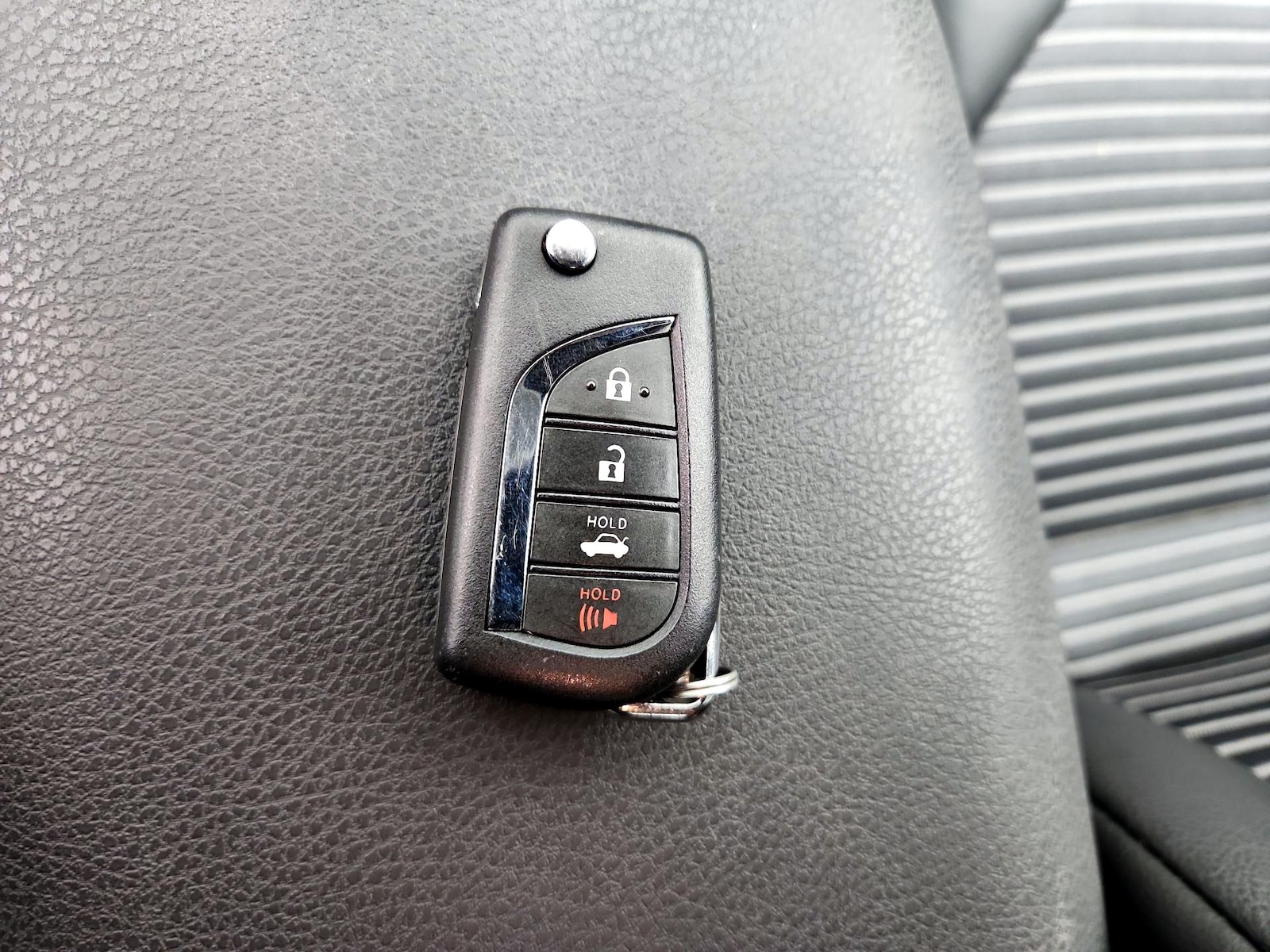 2024 Toyota Camry SE - Photo 23