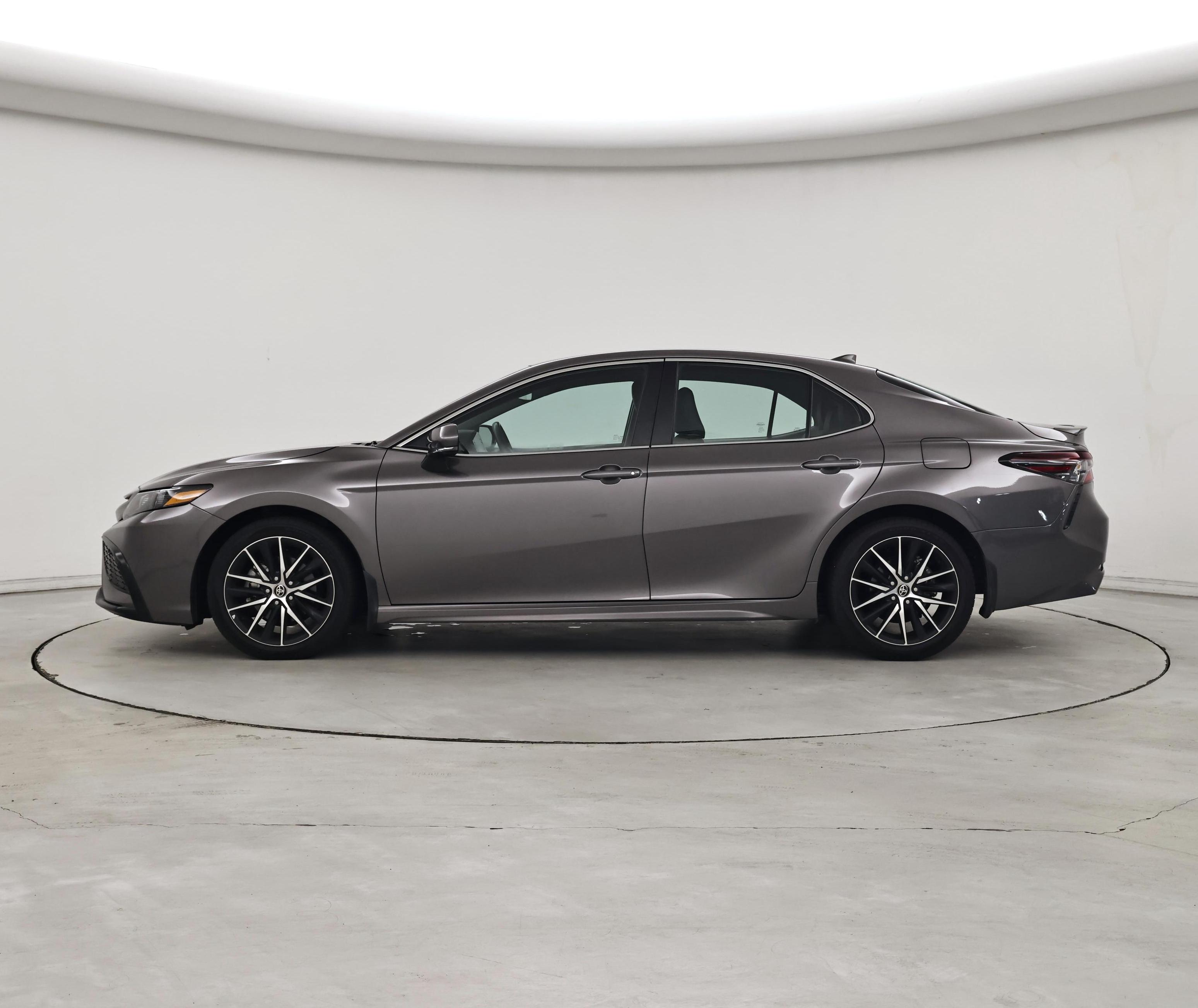 Thumbnail: 2024 Toyota Camry - 3