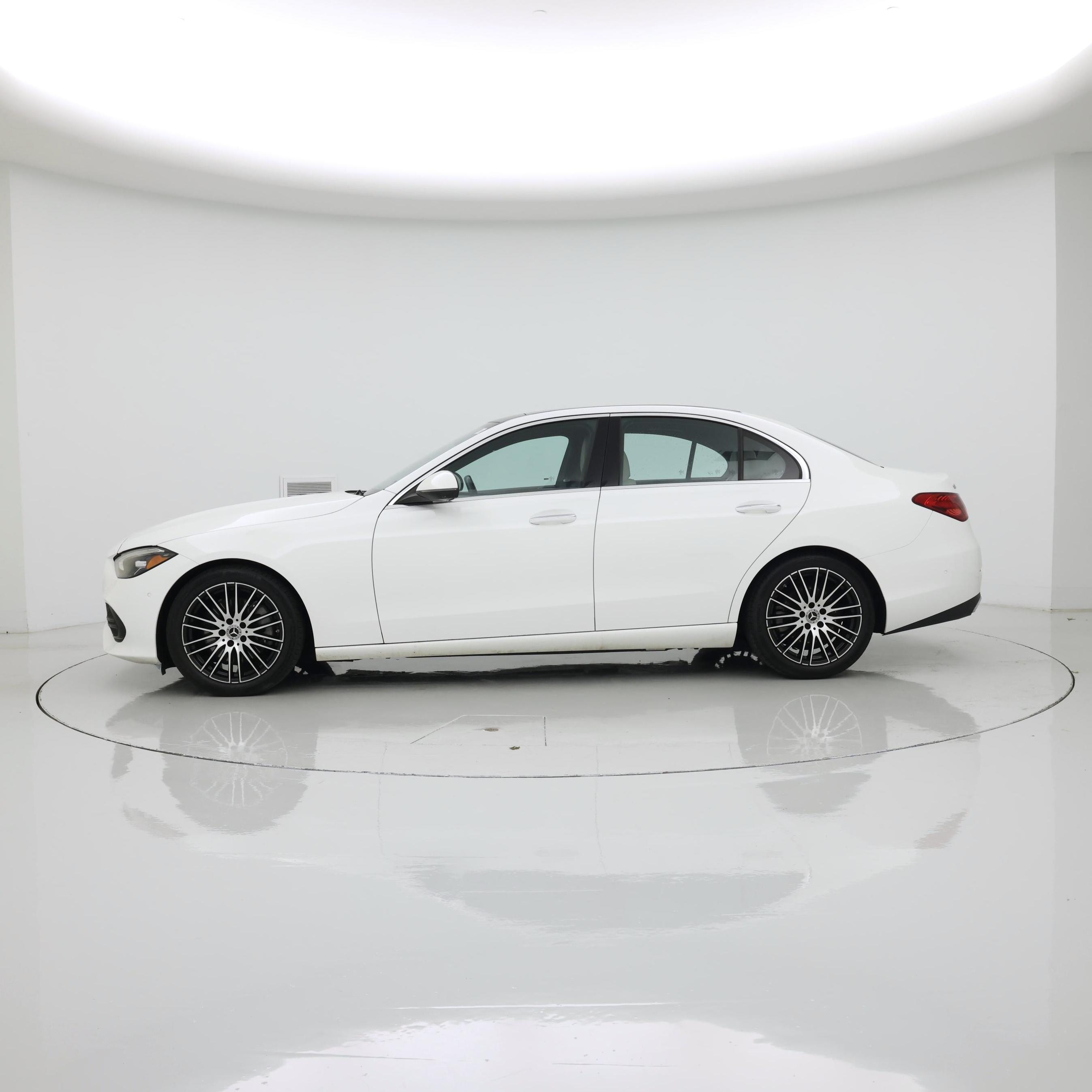 Thumbnail: 2022 Mercedes-Benz C-Class - 3