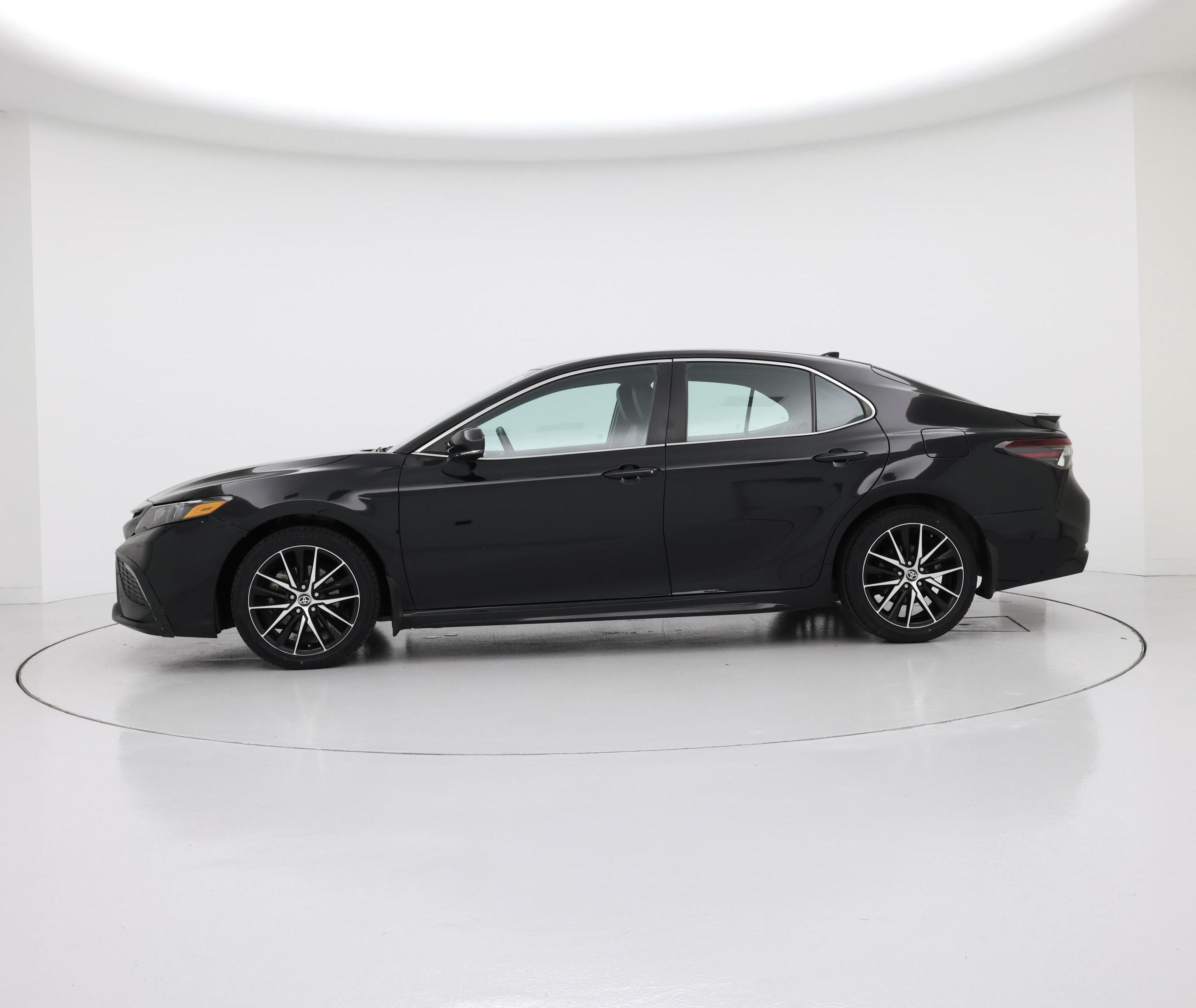 Thumbnail: 2024 Toyota Camry - 3