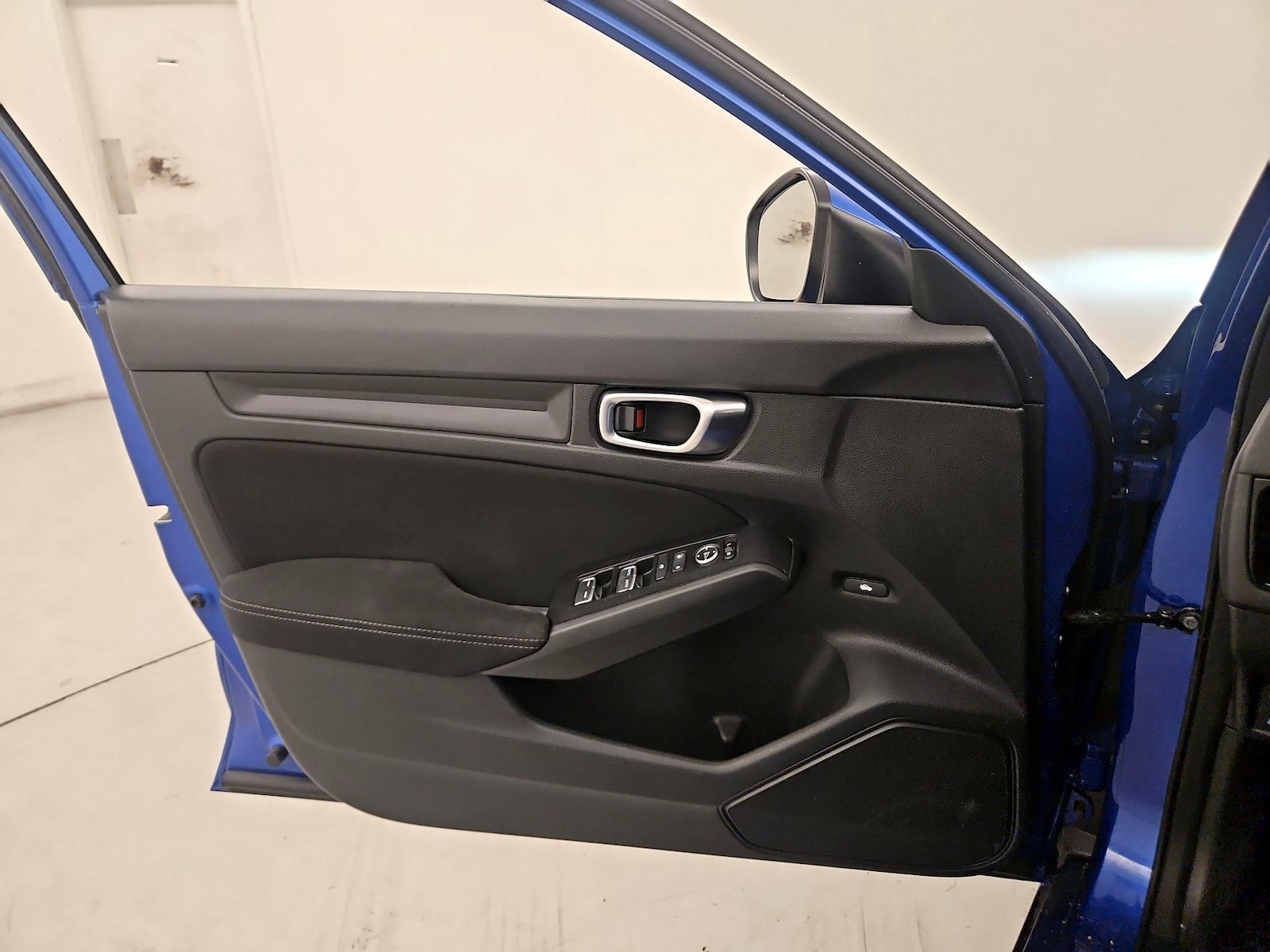 2023 Honda Civic LX - Photo 13