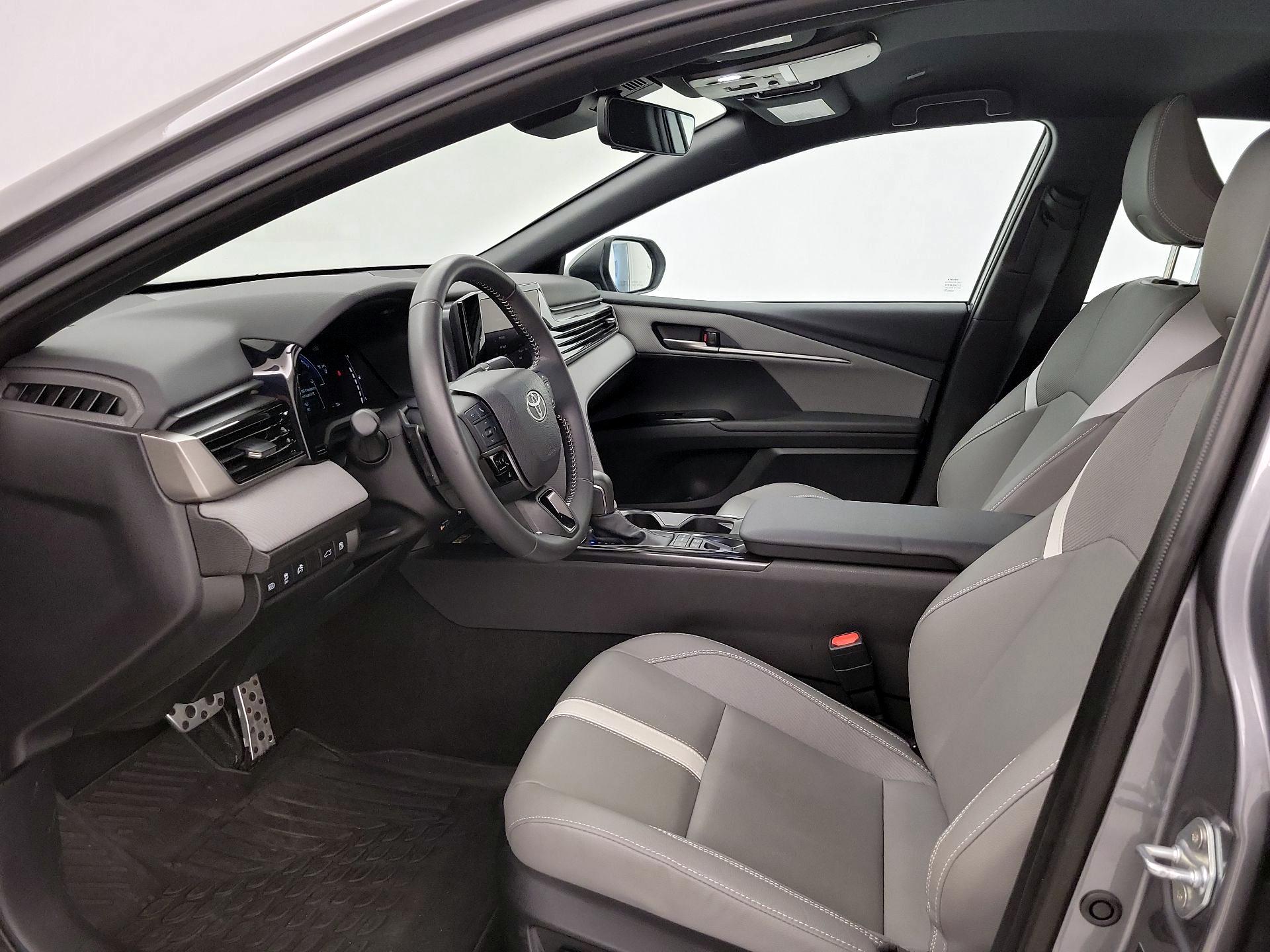Thumbnail: 2025 Toyota Camry - 11