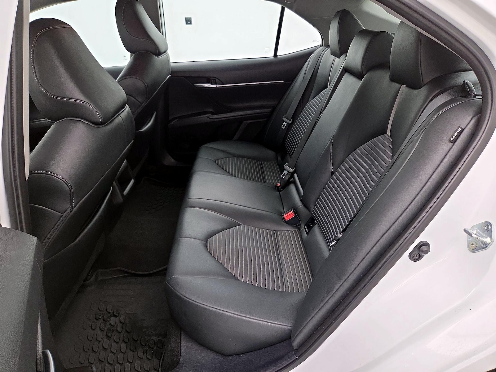 2024 Toyota Camry SE - Photo 20