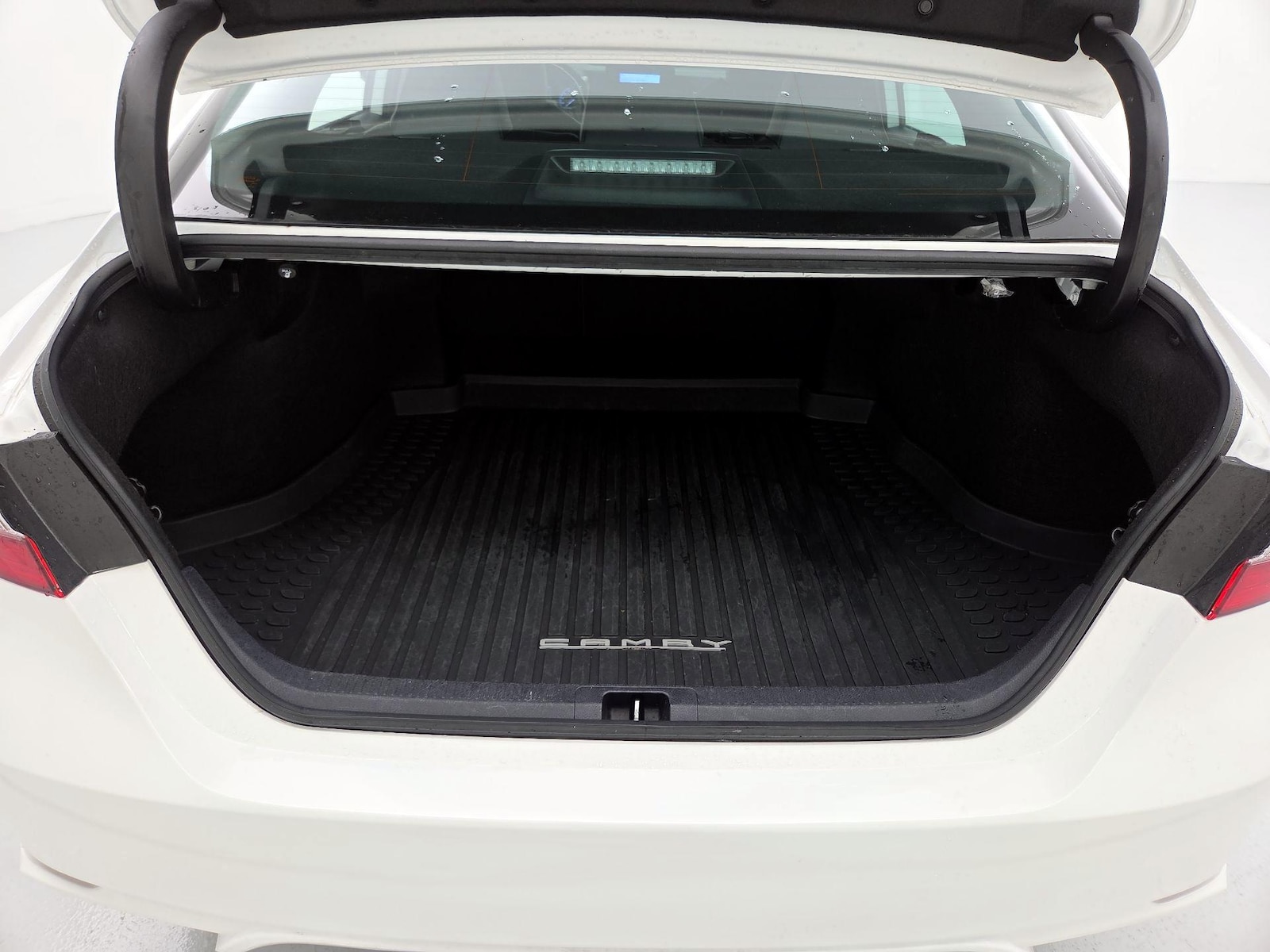 2024 Toyota Camry SE - Photo 21