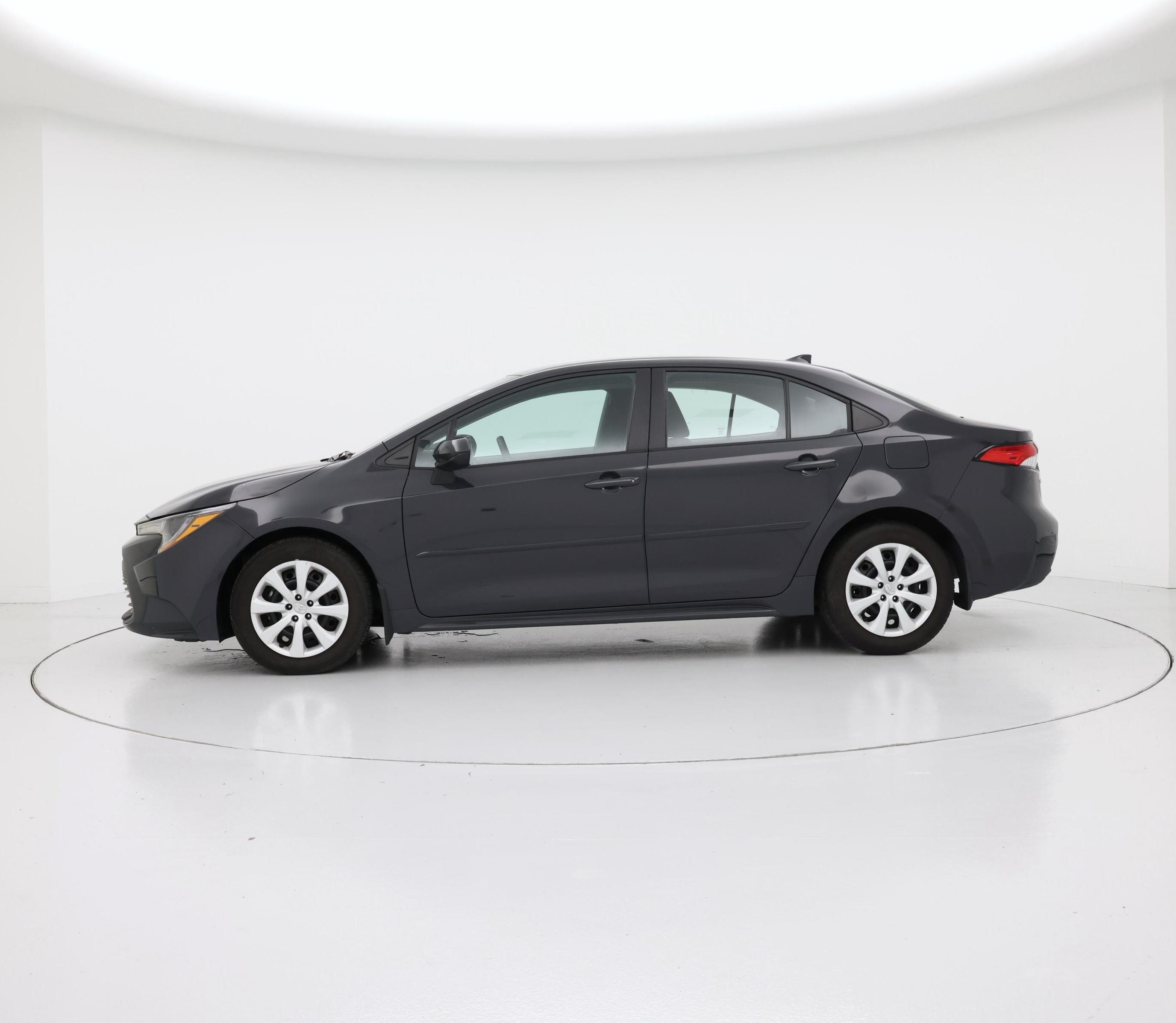 Thumbnail: 2024 Toyota Corolla - 3
