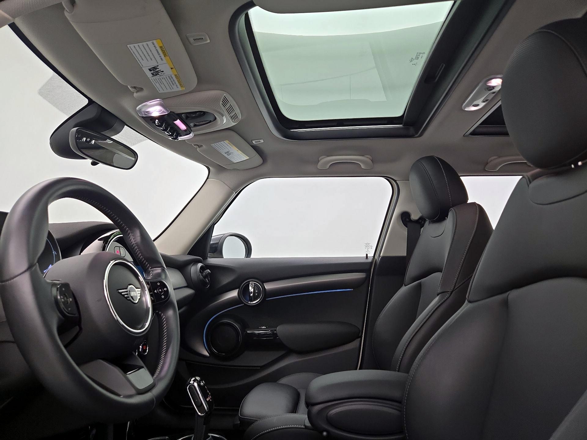 Thumbnail: 2022 MINI Cooper Hardtop - 20