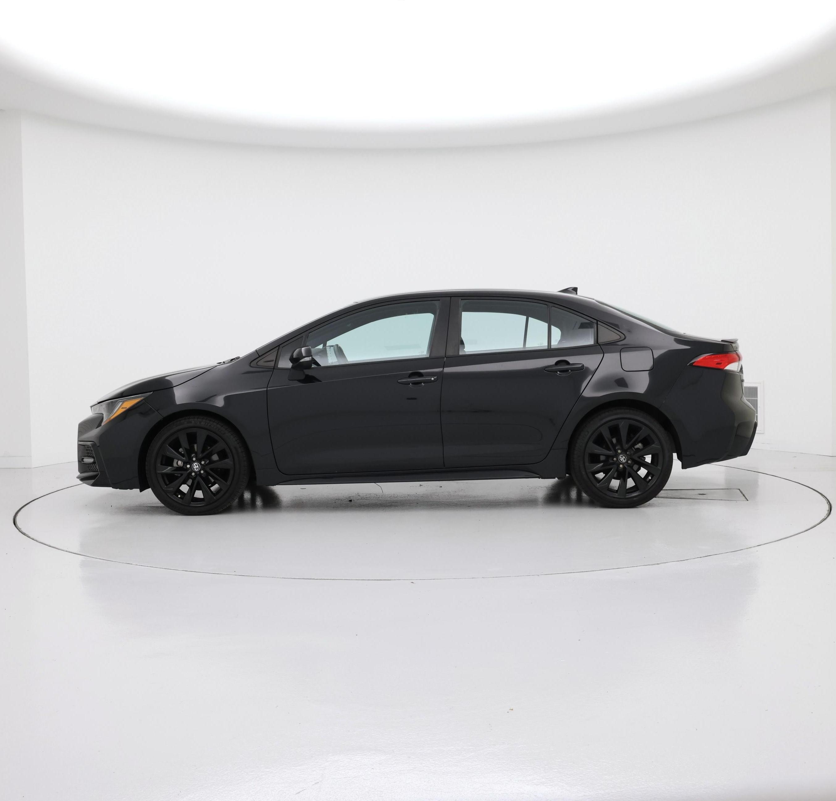 Thumbnail: 2022 Toyota Corolla - 3