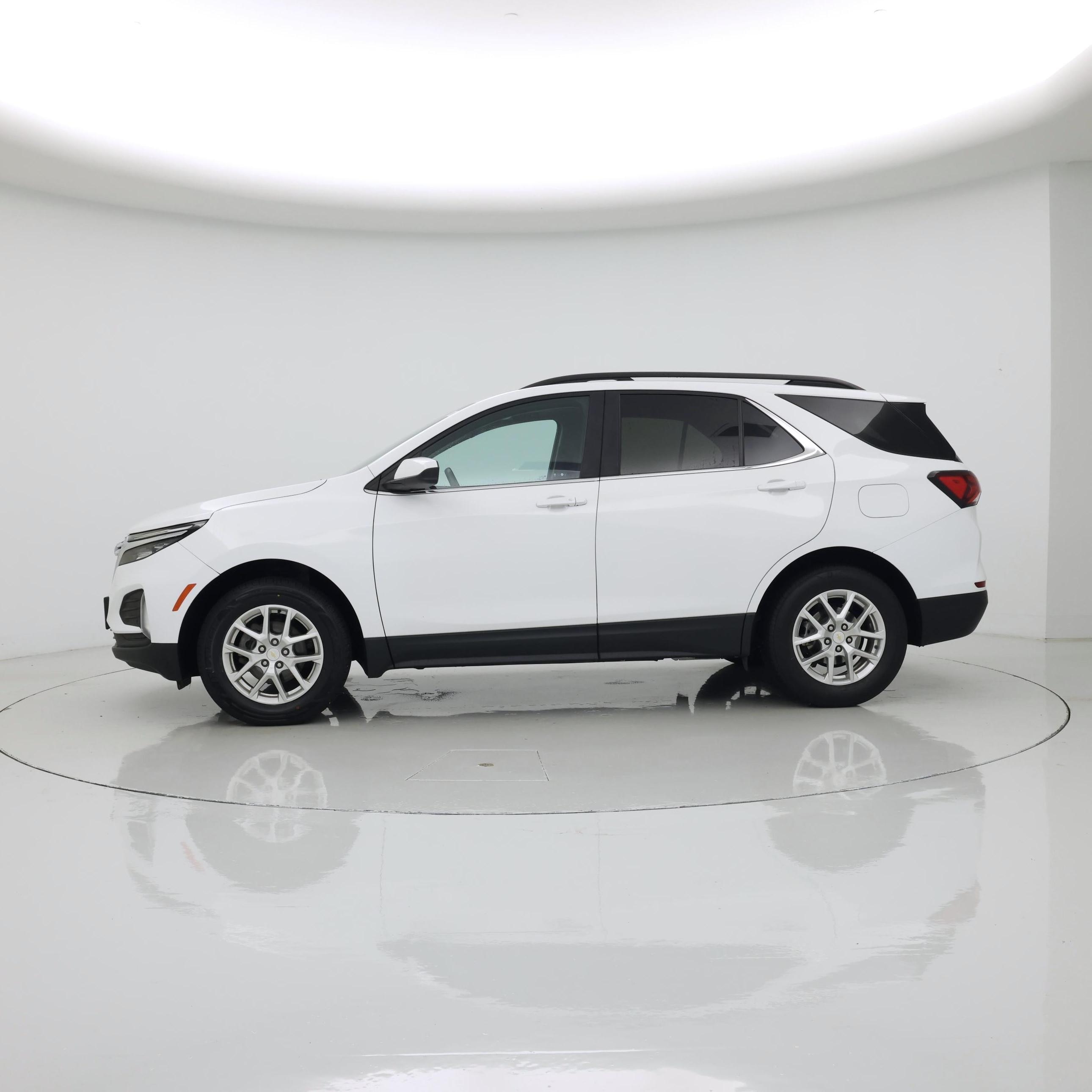 Thumbnail: 2023 Chevrolet Equinox - 3