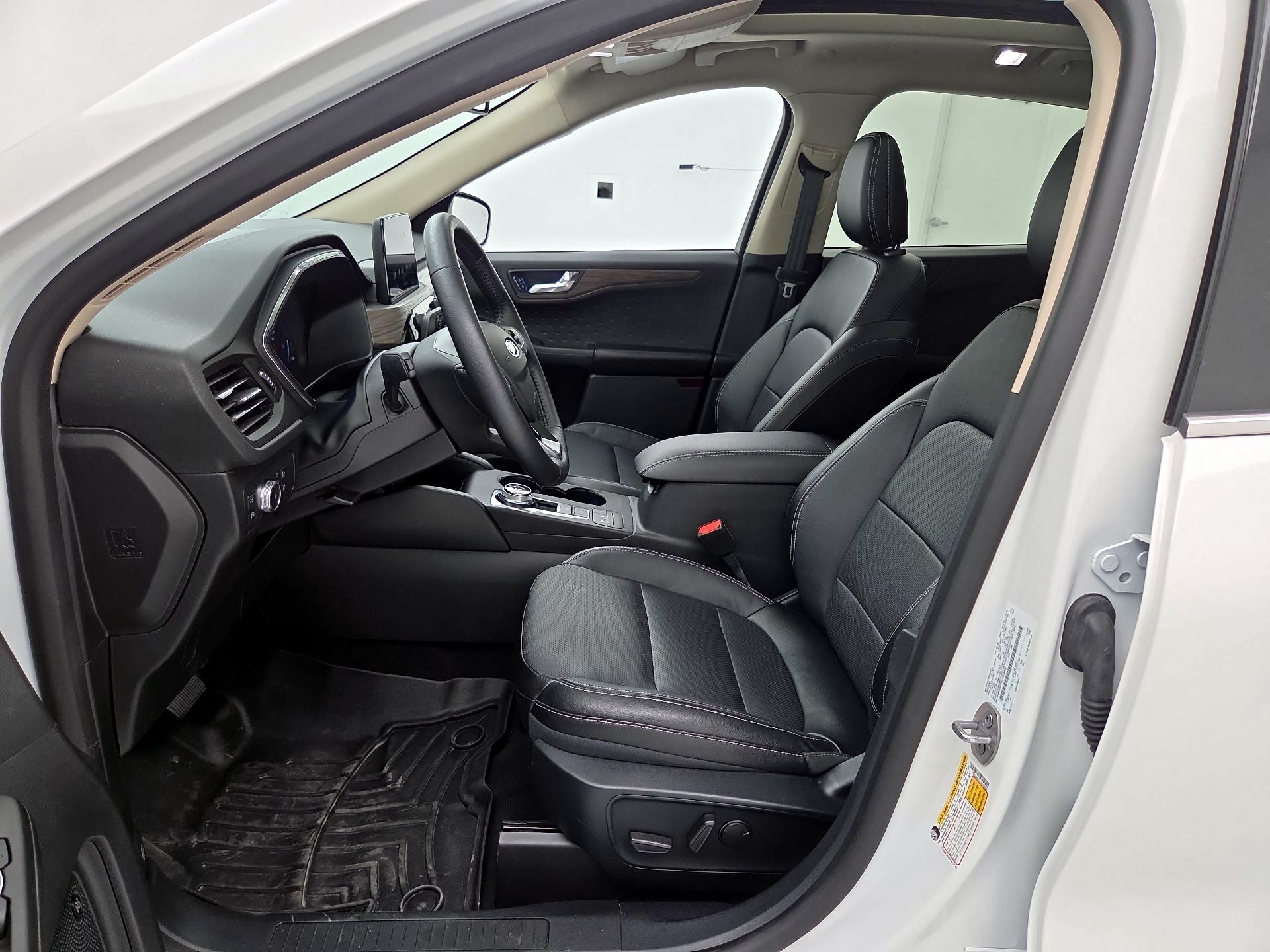 Thumbnail: 2020 Ford Escape - 11